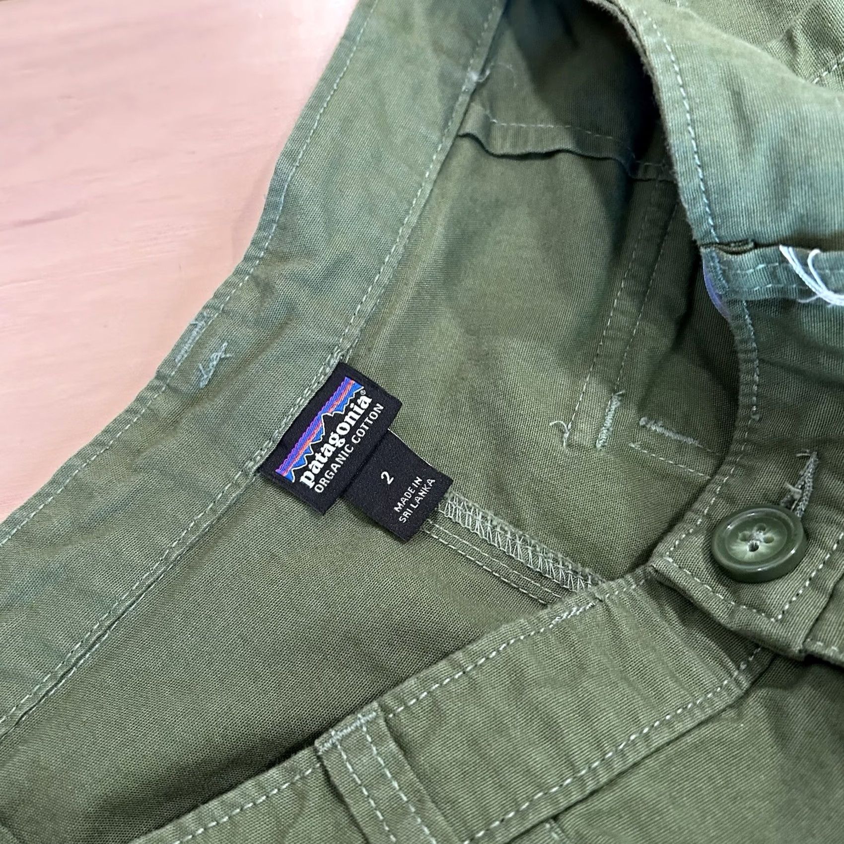 Patagonia Patagonia Capris Buffalo Green Women's 2 Casual Pants Cotton Twill Stretch Pockets Zipper Button Size ONE SIZE - 3 Thumbnail
