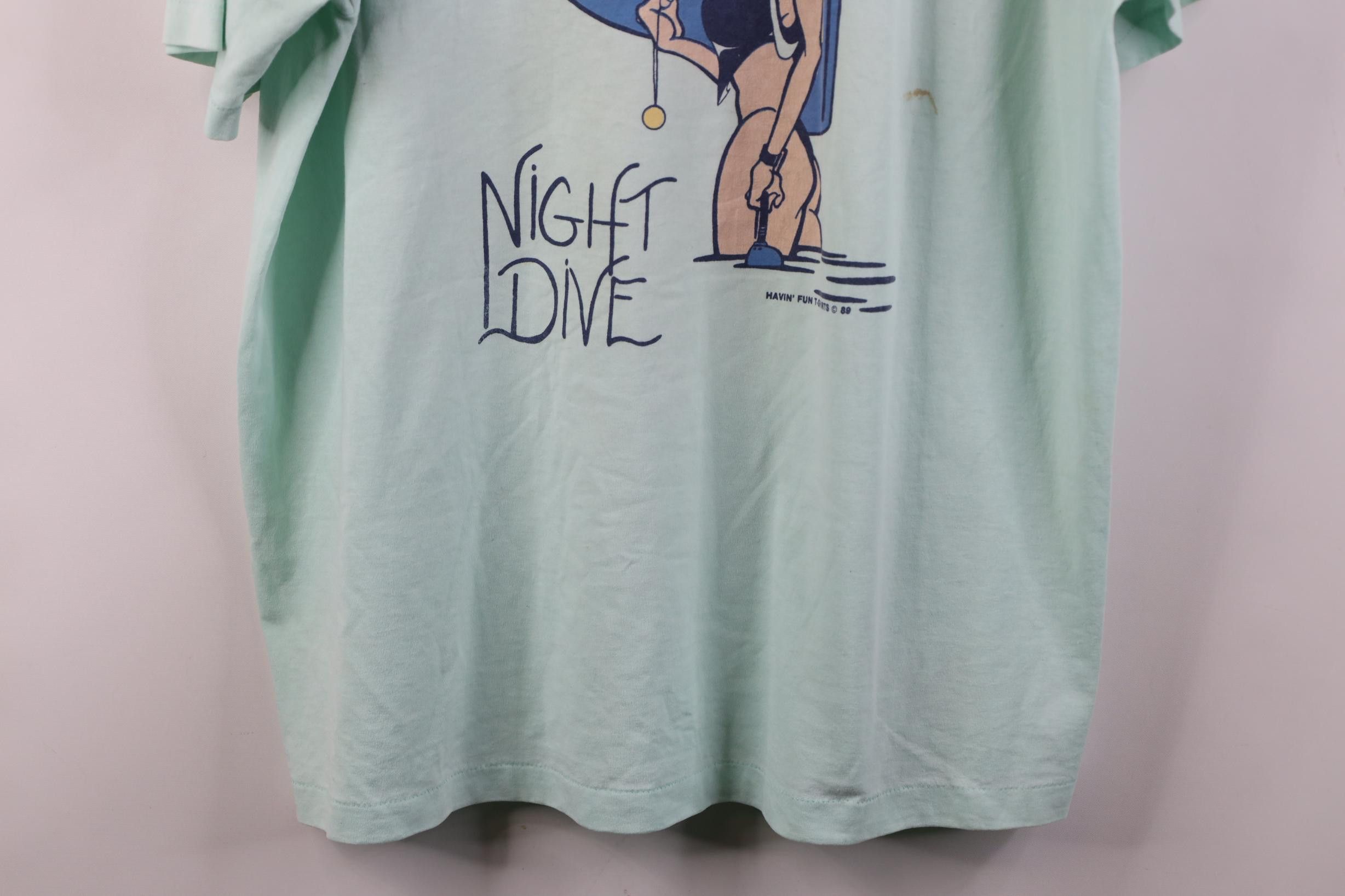 Vintage Vintage 80s Streetwear Nags Head Pro Diving Pinup T-Shirt Size US XL / EU 56 / 4 - 18 Thumbnail