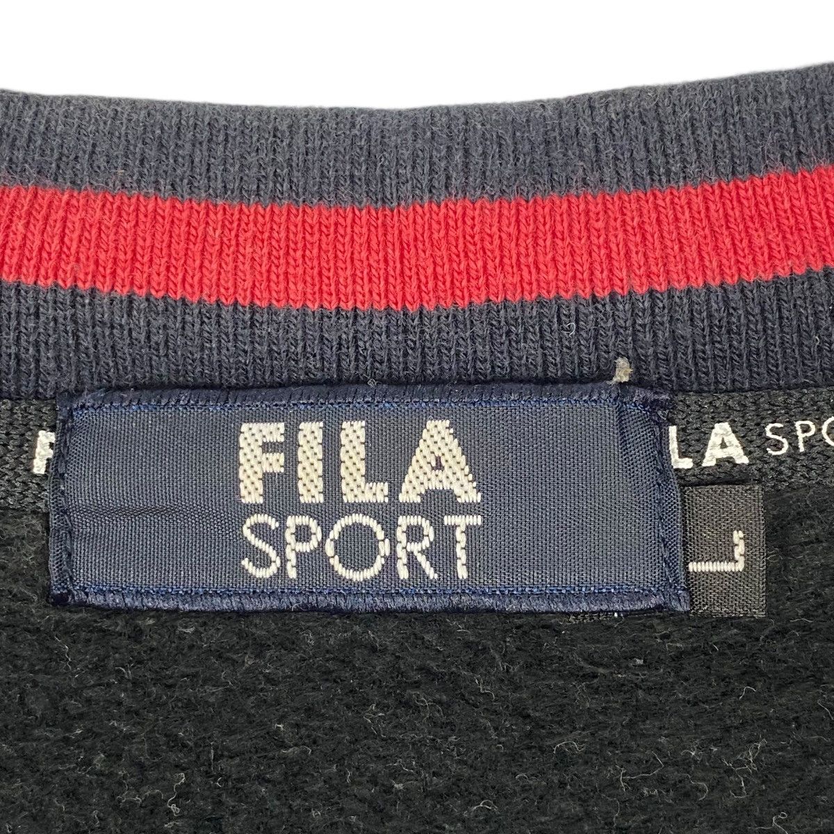 Vintage Vintage Fila Sweatshirt Crewneck Patch Logo Black Size L Size US L / EU 52-54 / 3 - 6 Thumbnail