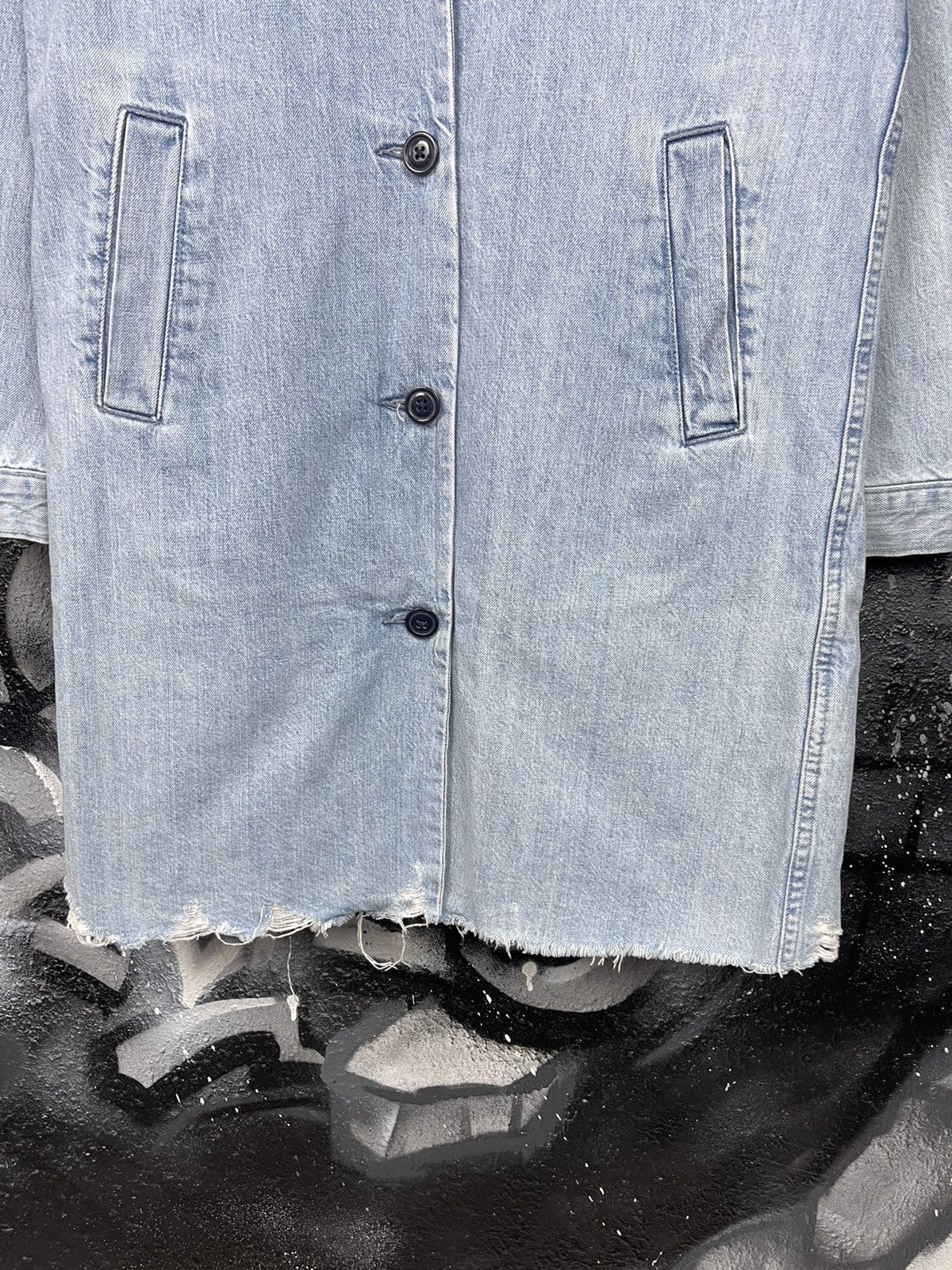 Levi's Vintage Clothing Levi’s Washed Blue Denim Long Coat Women’s Jacket Size XS Size XS / US 0-2 / IT 36-38 - 4 Thumbnail
