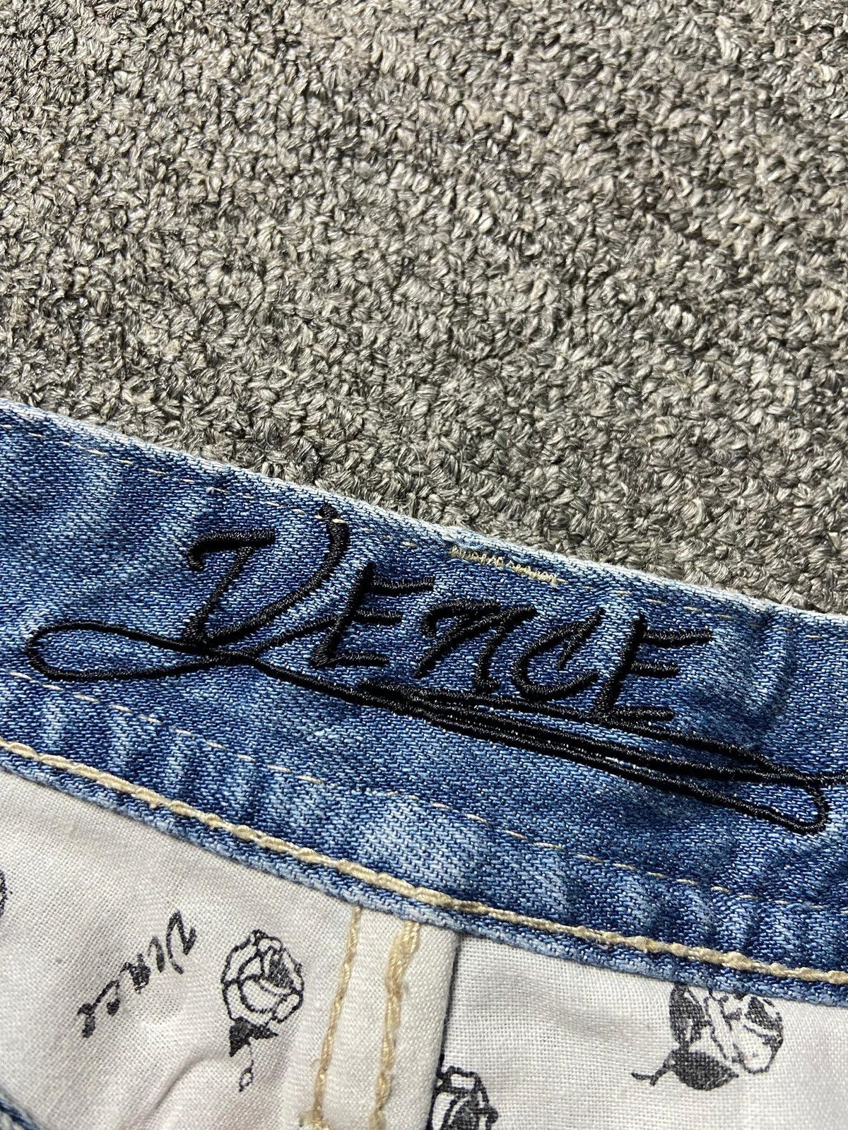 Japanese Brand VENCE Brand Distressed Denim Ripped Jeans (158) Size US 29 - 3 Thumbnail