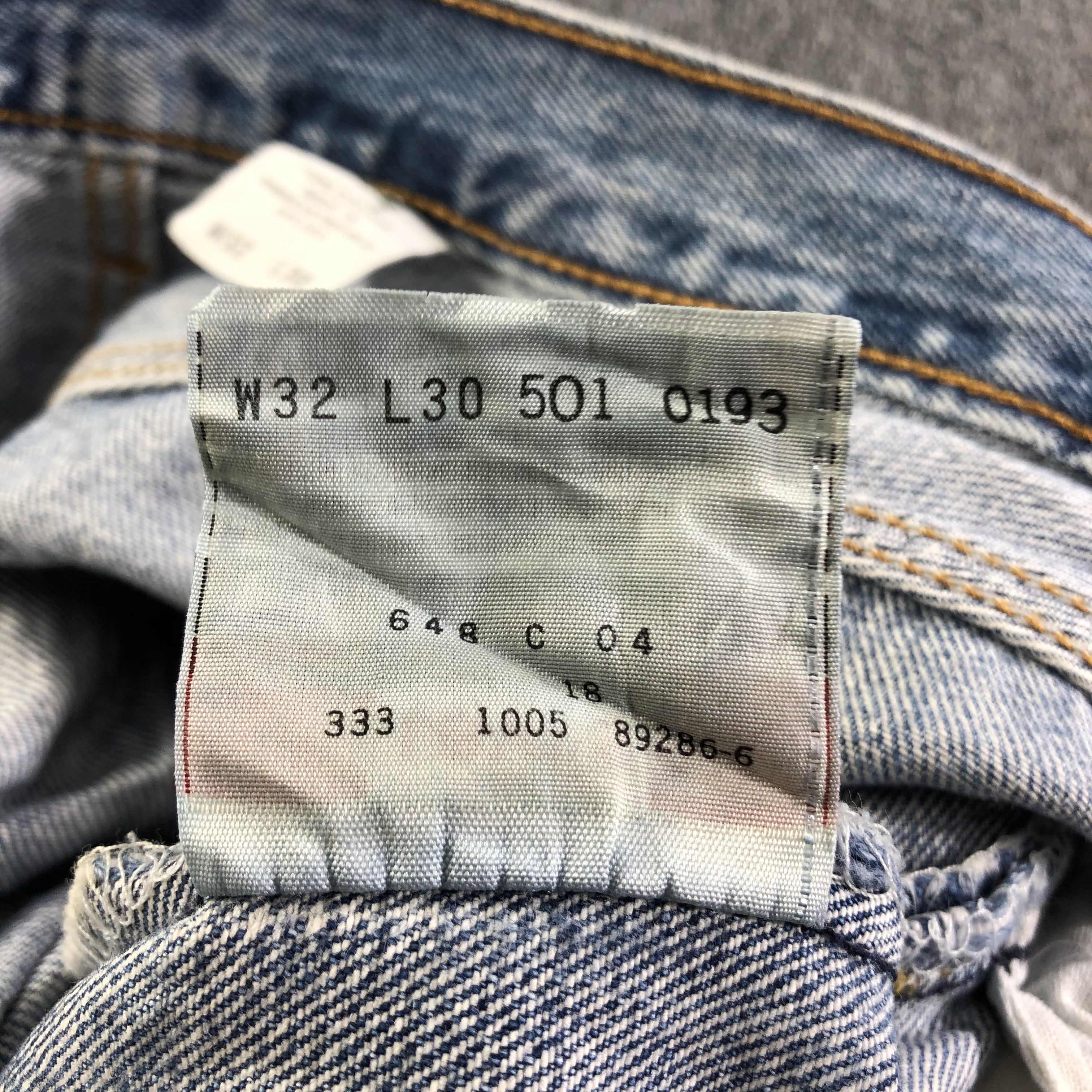 Levi's Vintage Blue Wash Levis 501 Jeans-J3608 Size US 33 - 13 Thumbnail
