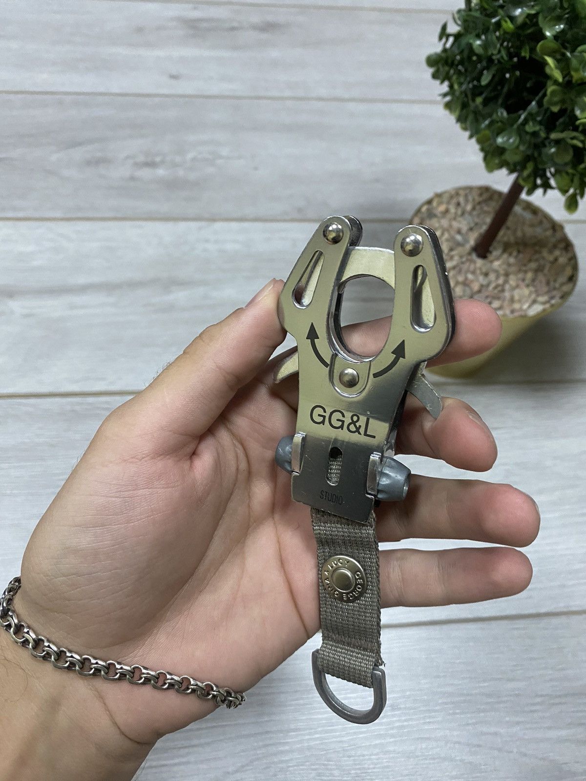 Vintage GG&L ALYX style vintage metallic carabiner Size ONE SIZE - 3 Thumbnail