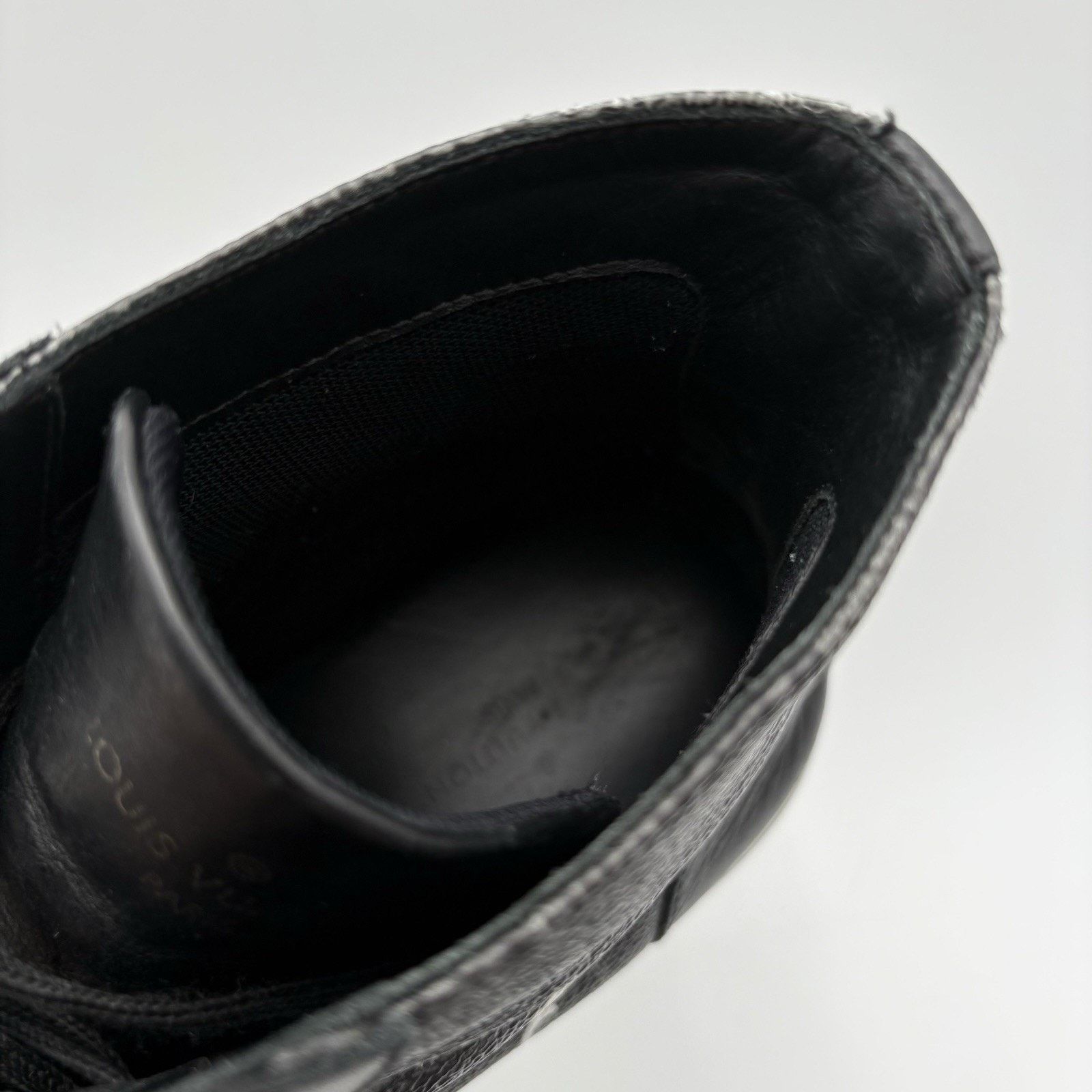 Louis Vuitton Louis Vuitton Tattoo Line High Top Damier Graphite ' Black ' Size US 8 / EU 41 - 12 Thumbnail