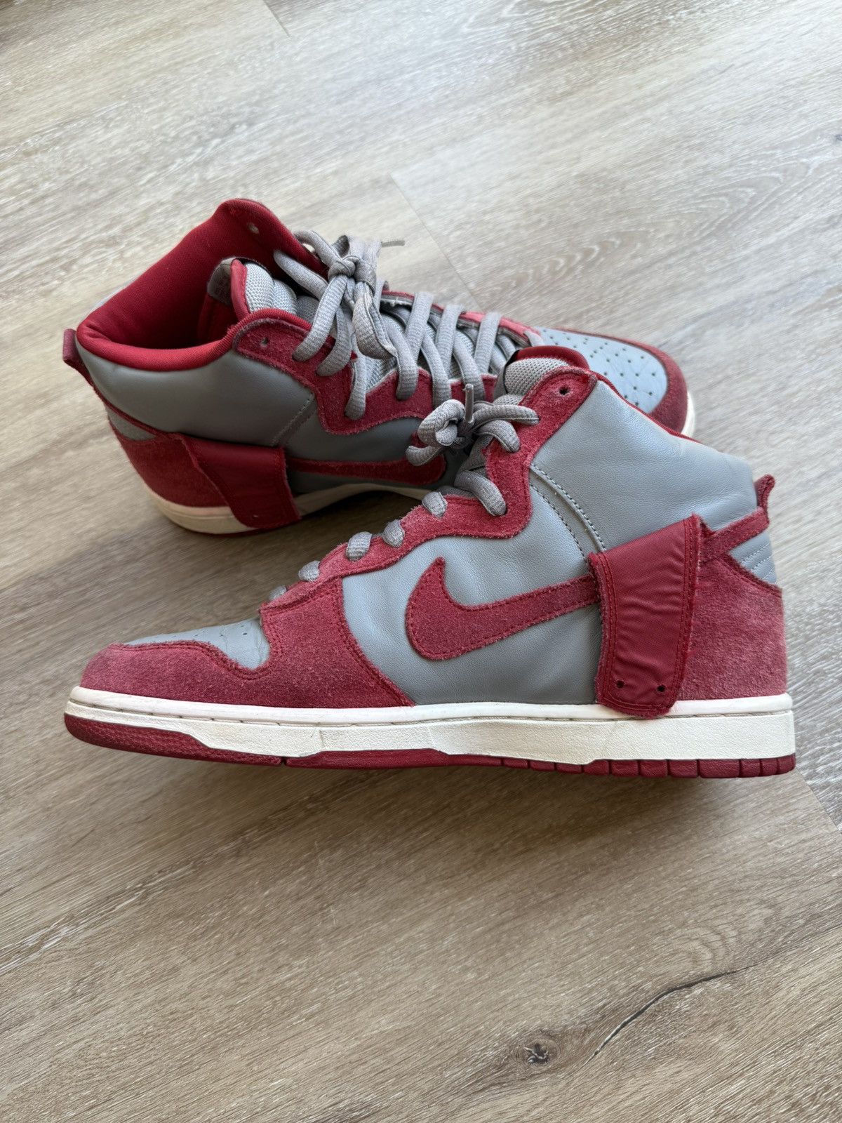 Nike 2005 Dunk High Pro SB UNLV Size US 10 / EU 43 - 10 Thumbnail