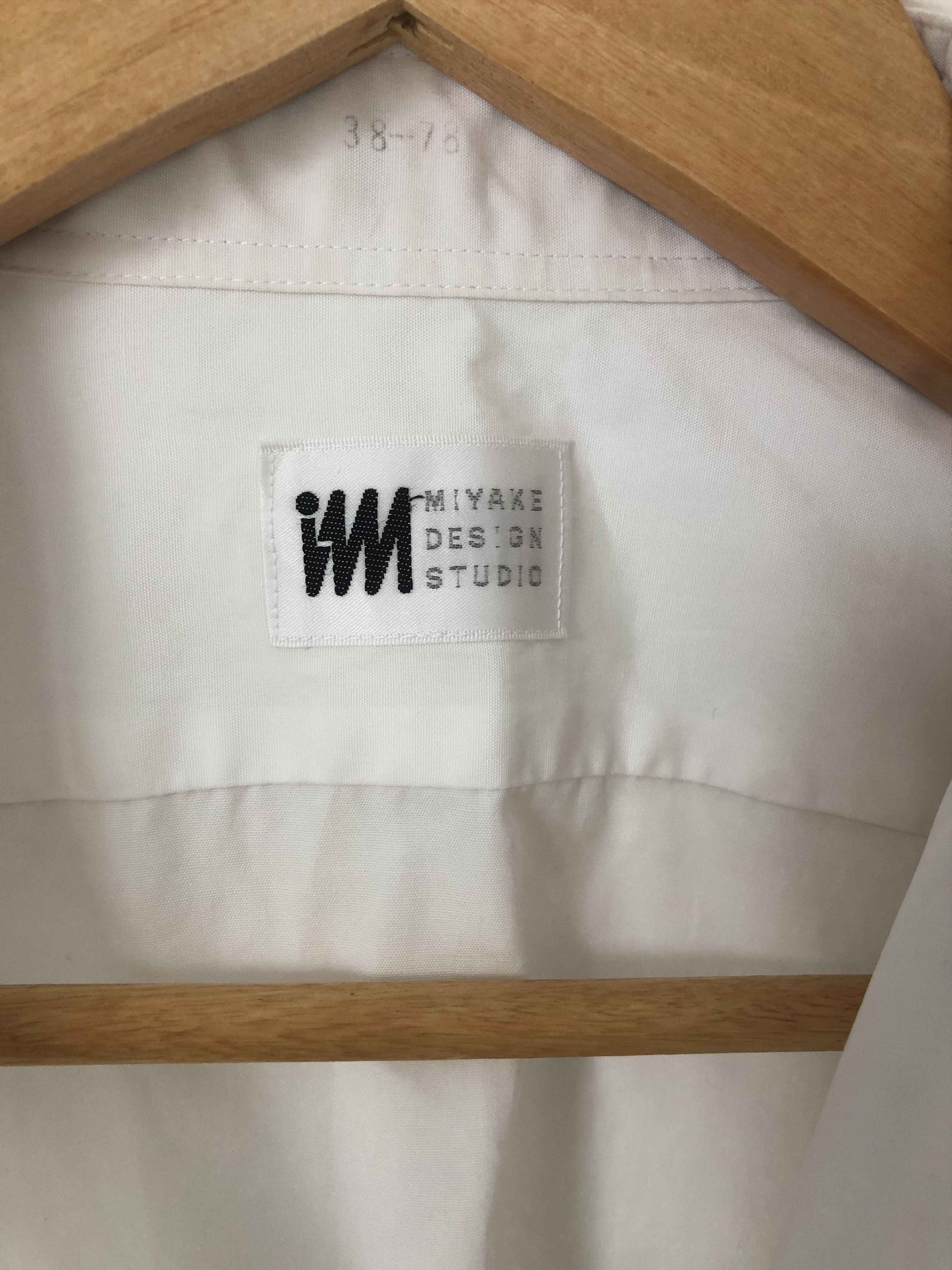 Issey Miyake white shirt Size US M / EU 48-50 / 2 - 2 Thumbnail