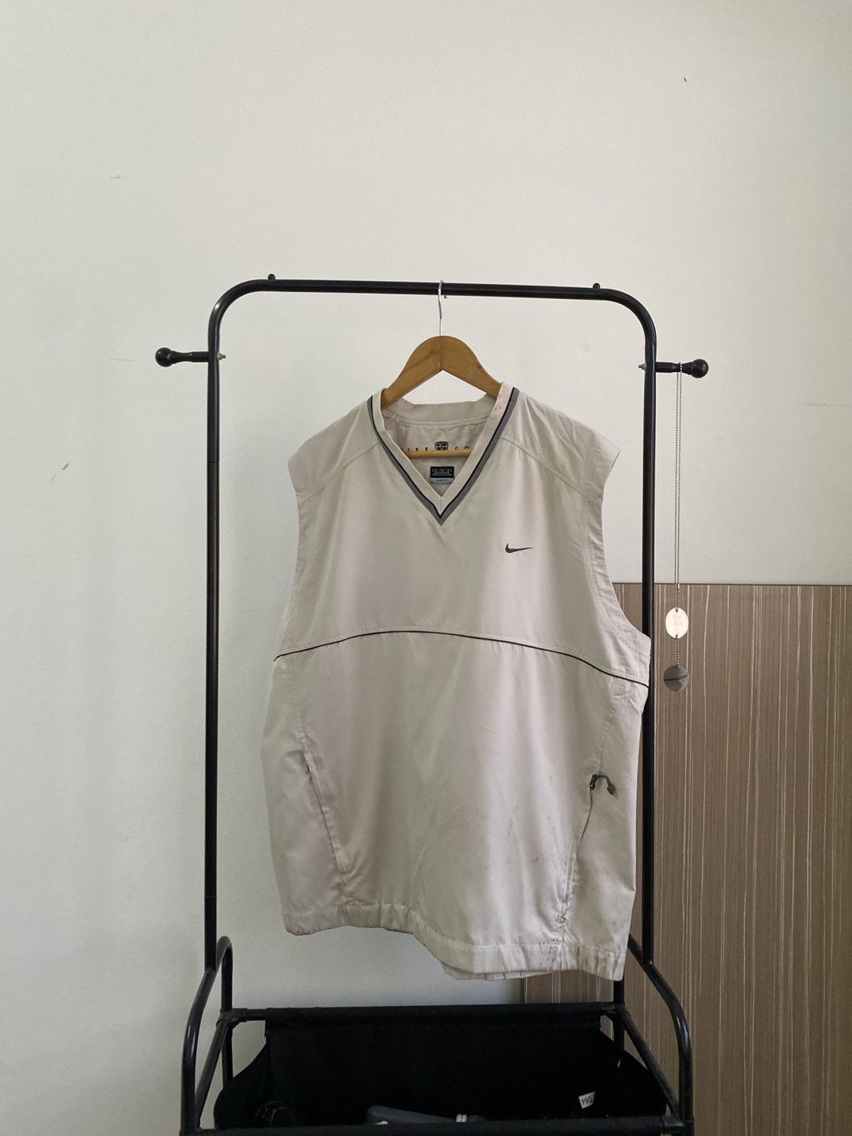 Nike VINTAGE NIKE Golf Light Vest V Neck 🔥(C1) Size US XL / EU 56 / 4 - 2 Thumbnail