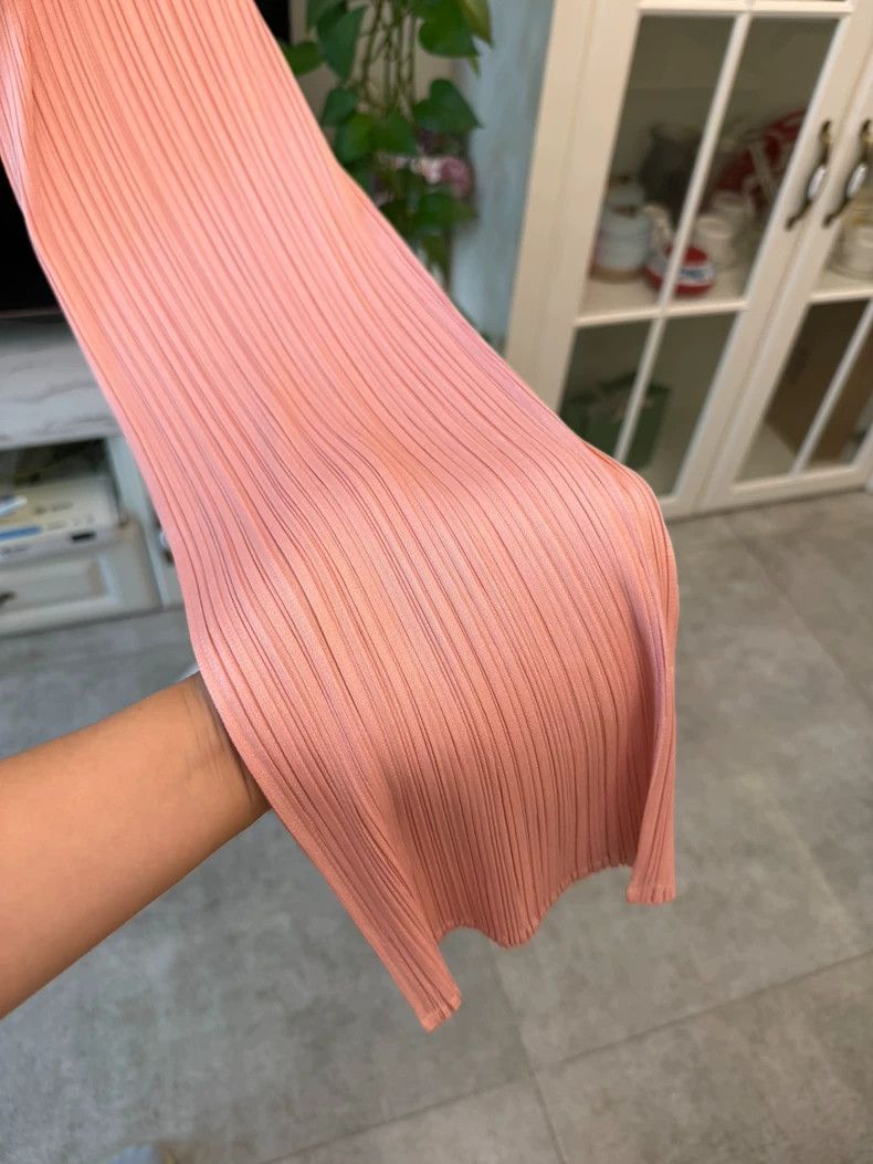 Issey Miyake Issey Miyake size:1 Limited edition pink pleated trousers Size 31" - 2 Thumbnail