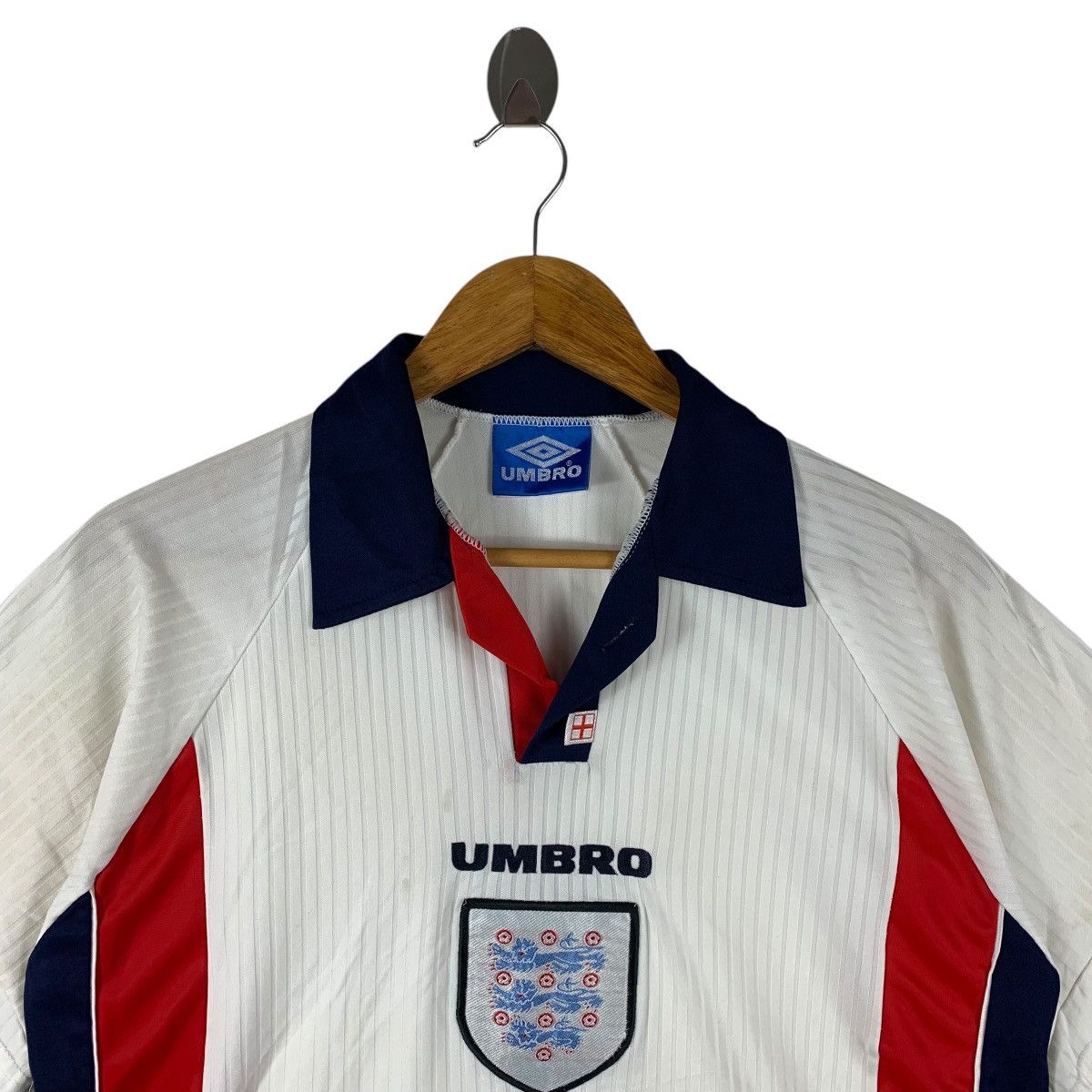 Umbro Vintage UMBRO ENGLAND 1997/98 Home kit football jersey Size US M / EU 48-50 / 2 - 2 Thumbnail