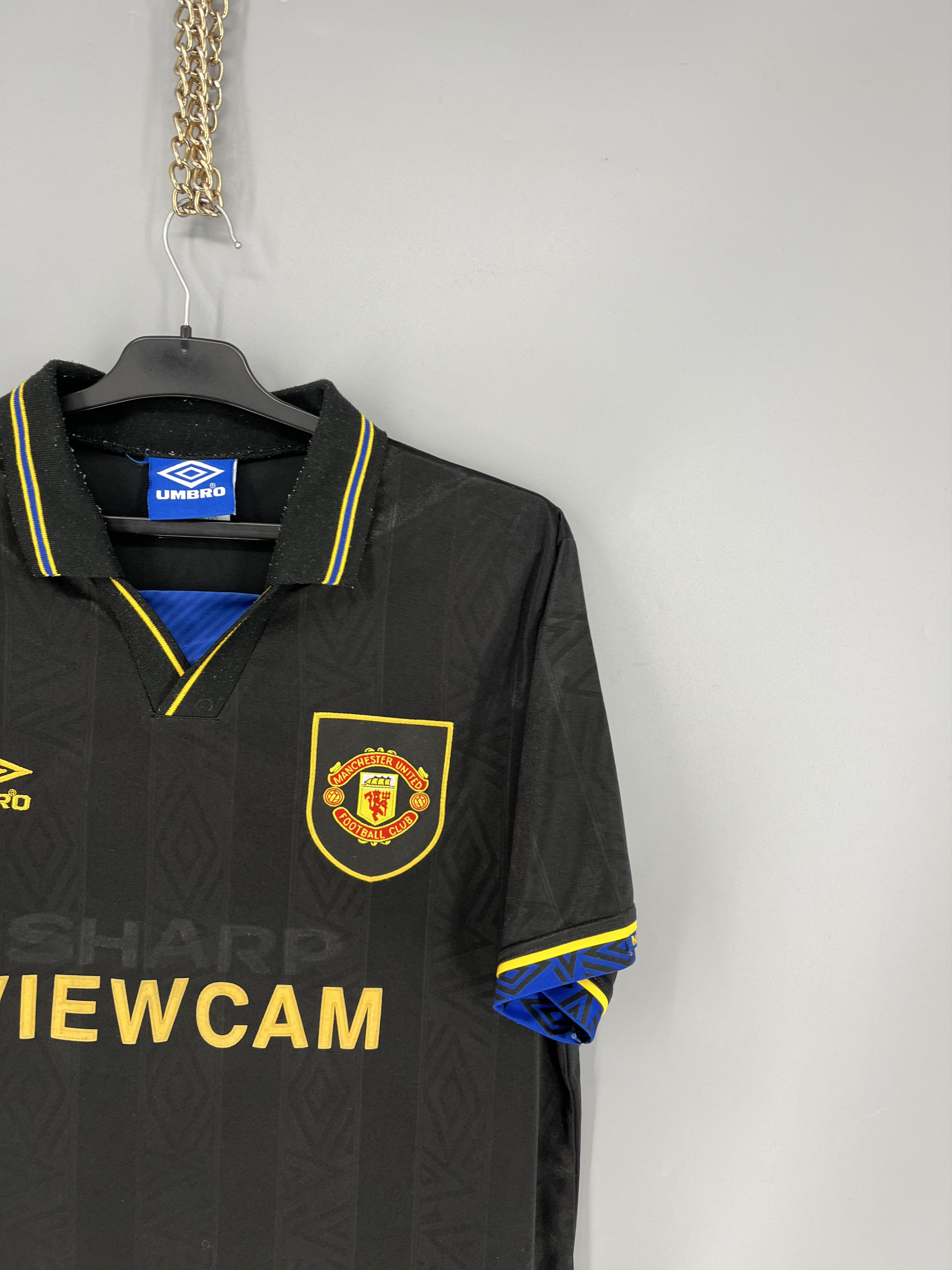 Umbro 1993-95 UMBRO Manchester United Away Cantona kung-fu Shirt Size US XL / EU 56 / 4 - 5 Thumbnail