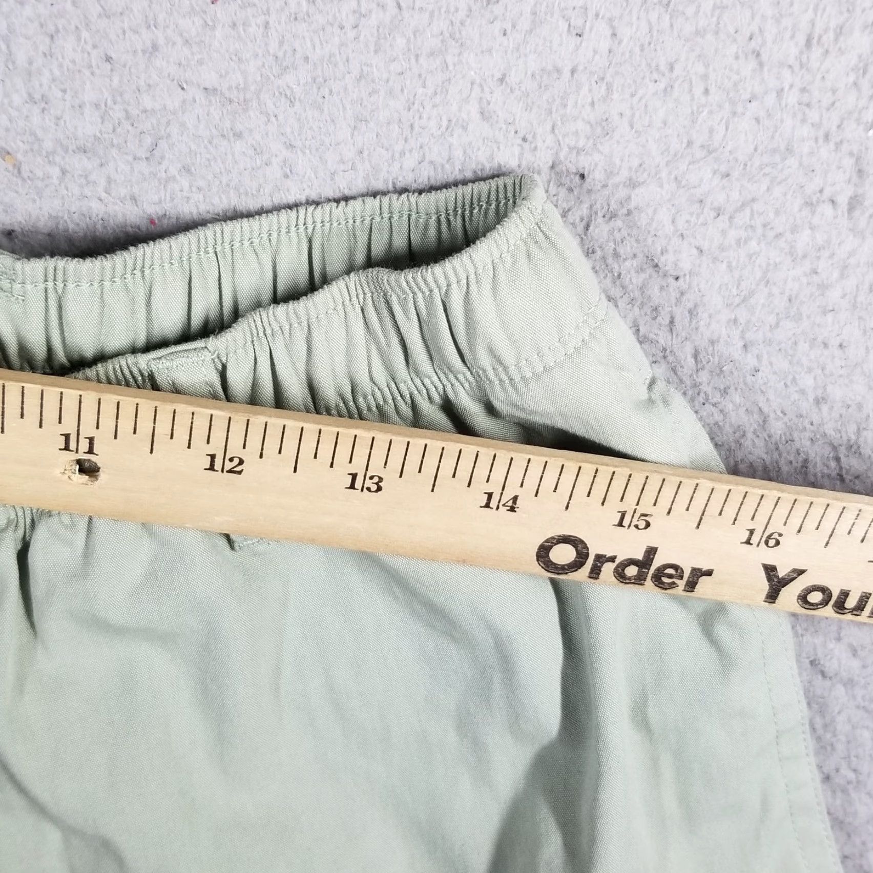 Nike Nike Men Shorts Casual Lounge Woven Lightweight 74% Cotton 26% Nylon Green M Activewear Size US 31 - 3 Thumbnail
