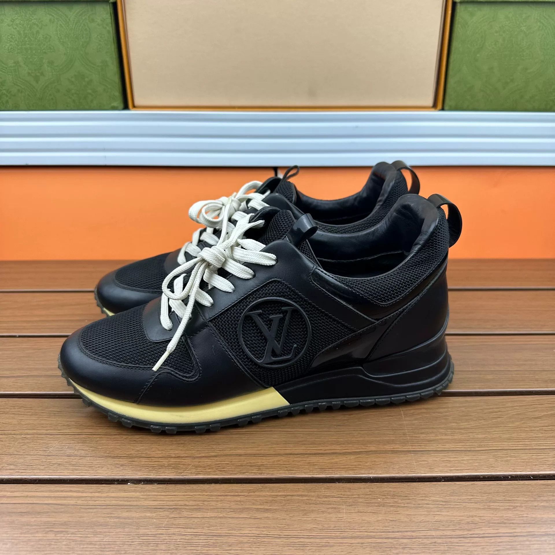 Louis Vuitton Louis Vuitton Casual Lowtop Sneakers it_36 Women Size US 6 / IT 36 - 1 Thumbnail