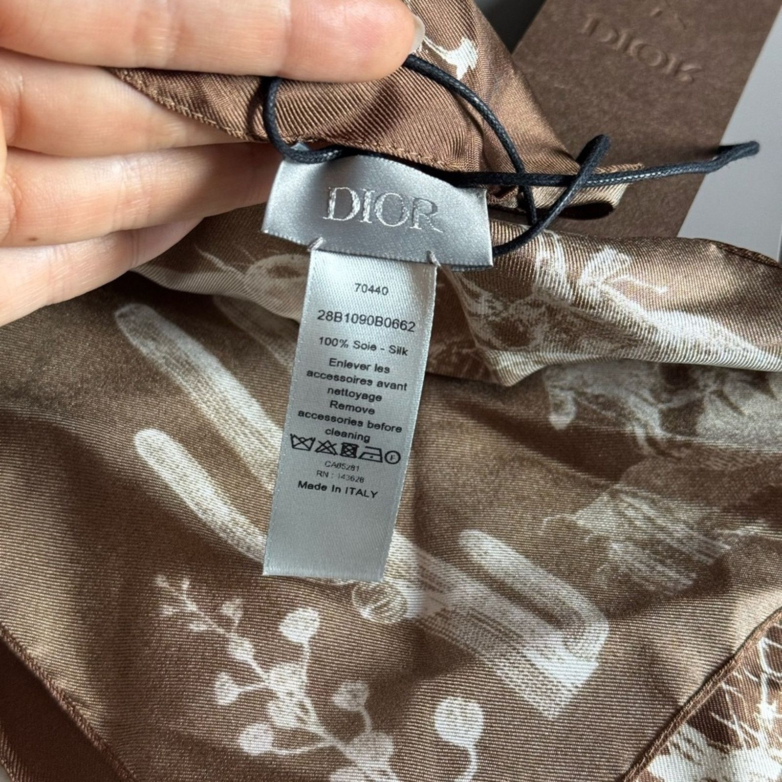 Dior Dior x Cactus Jack Bandana Coffee Brown/White NWT Size ONE SIZE - 4 Thumbnail