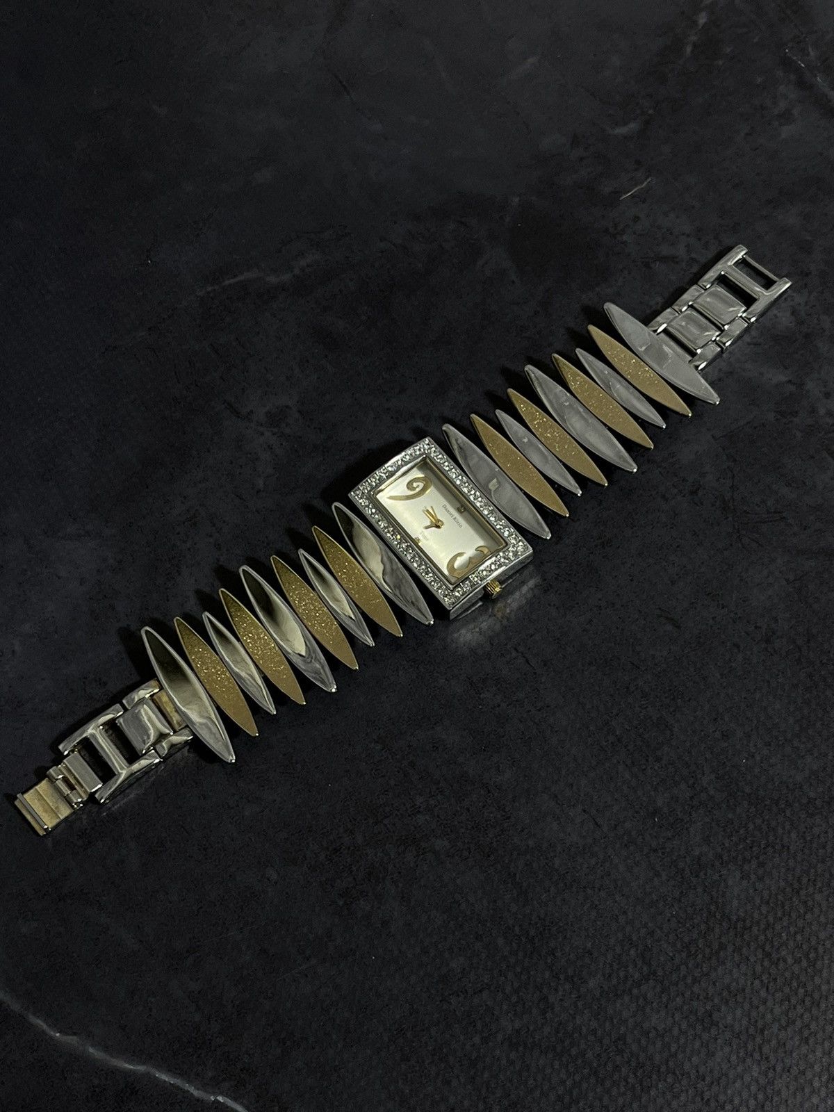 Japanese Brand Daniel Klein Rectangular Bracelet Watch Japanese Movement Size ONE SIZE - 3 Thumbnail