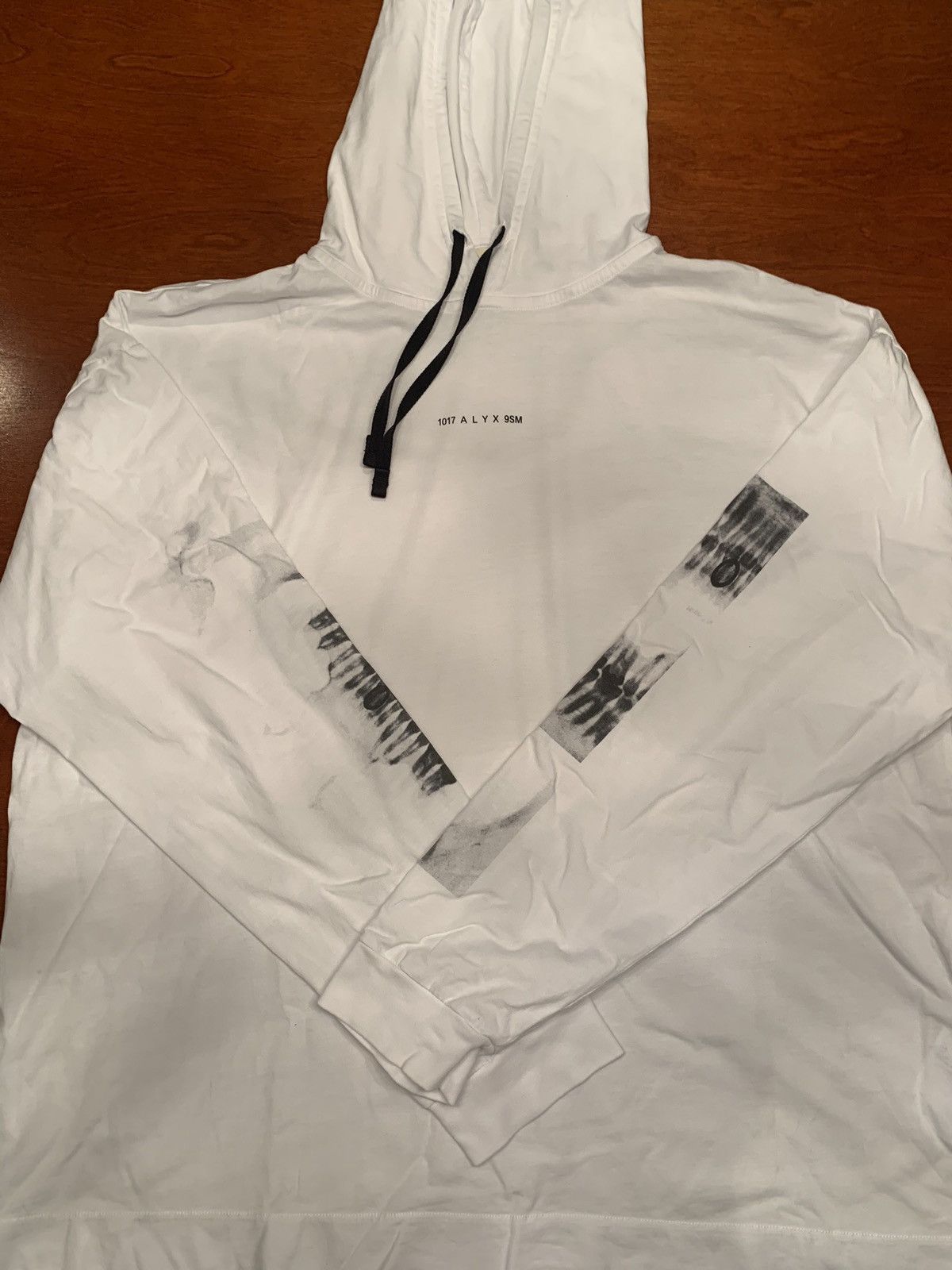 1017 ALYX 9SM 1017 Alyx 9SM Triple Print Hoodie White Size US M / EU 48-50 / 2 - 2 Thumbnail
