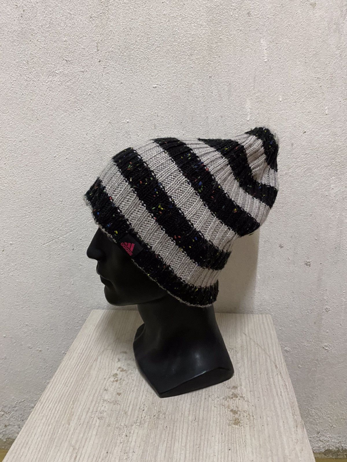 Adidas × Vintage Vintage Adidas Stripe Design Beanie Hat Size ONE SIZE - 3 Thumbnail