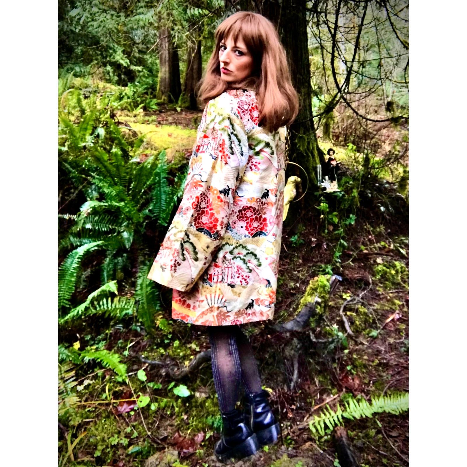 Vintage Vintage 60s Mid-Century Brocade Jacket Pagoda & Crane Motifs Size M / US 6-8 / IT 42-44 - 2 Thumbnail