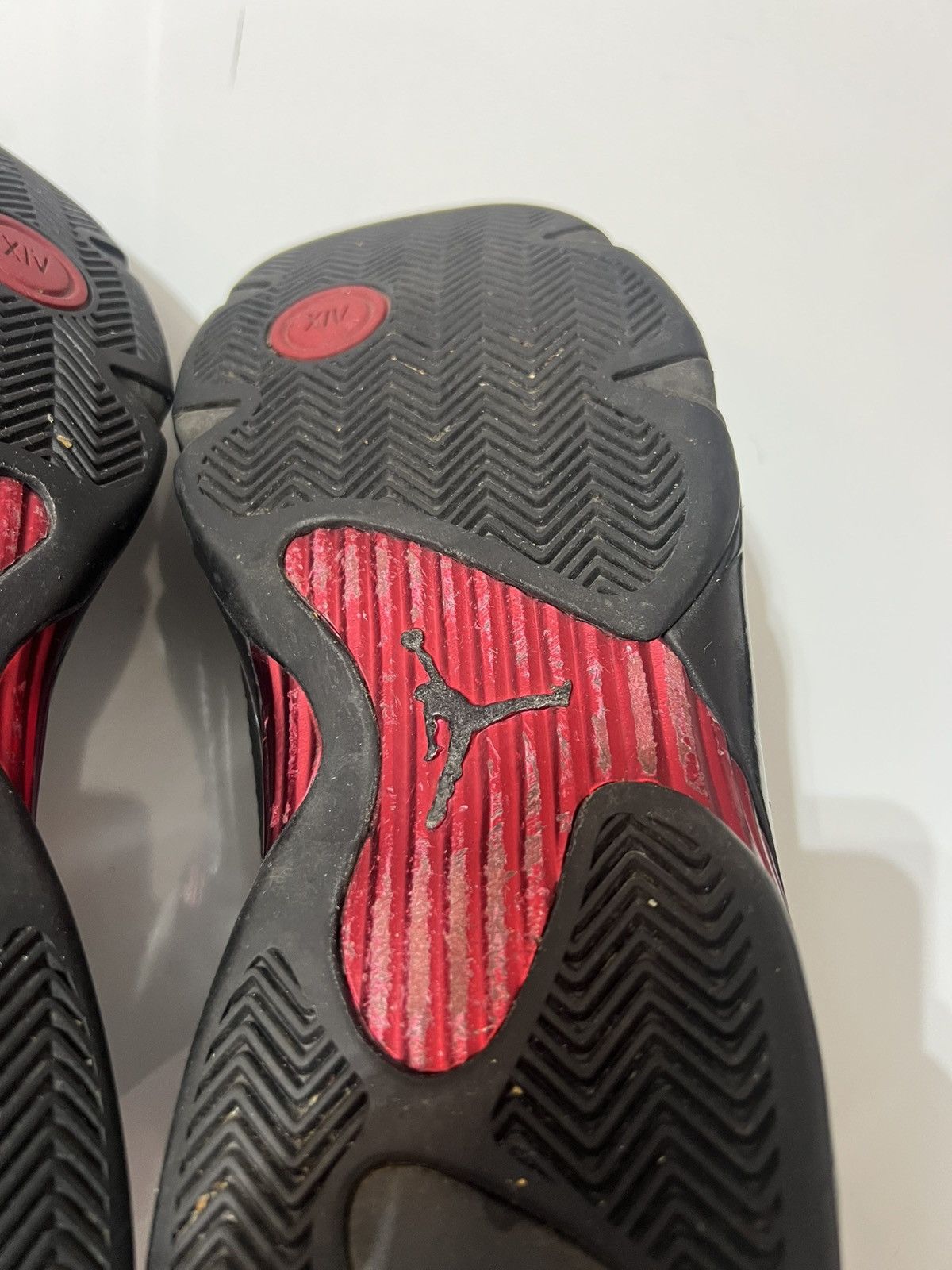 Jordan Brand Air Jordan 14 Retro Last Shot 2011 311832 010 Black 12.5 Size US 12.5 / EU 45-46 - 9 Thumbnail