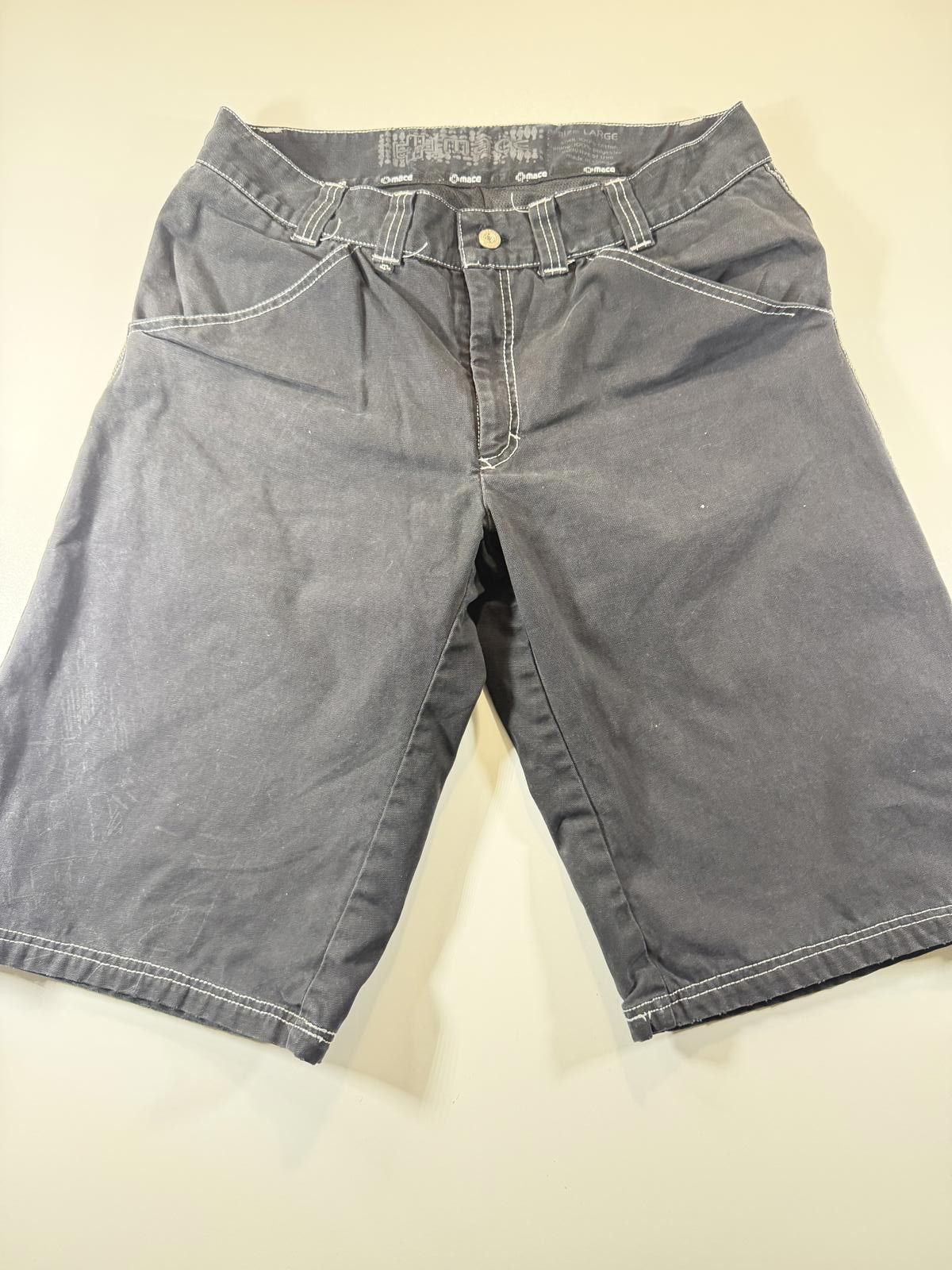 Other Mace black denim Knee-Length Shorts L 32 Size US 32 / EU 48 - 1 Thumbnail