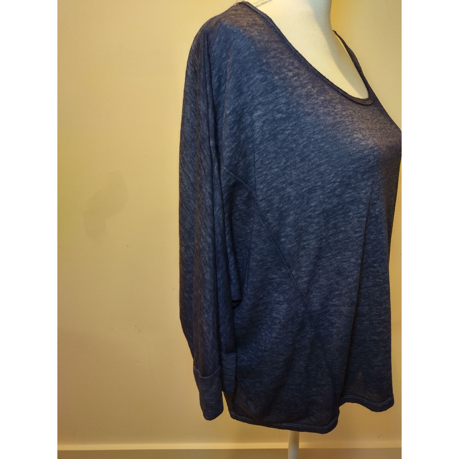 Mossimo Mossimo Supply Co. Womens T-Shirt Long Sleeves Scoop Neck Size XL / US 12-14 / IT 48-50 - 4 Thumbnail