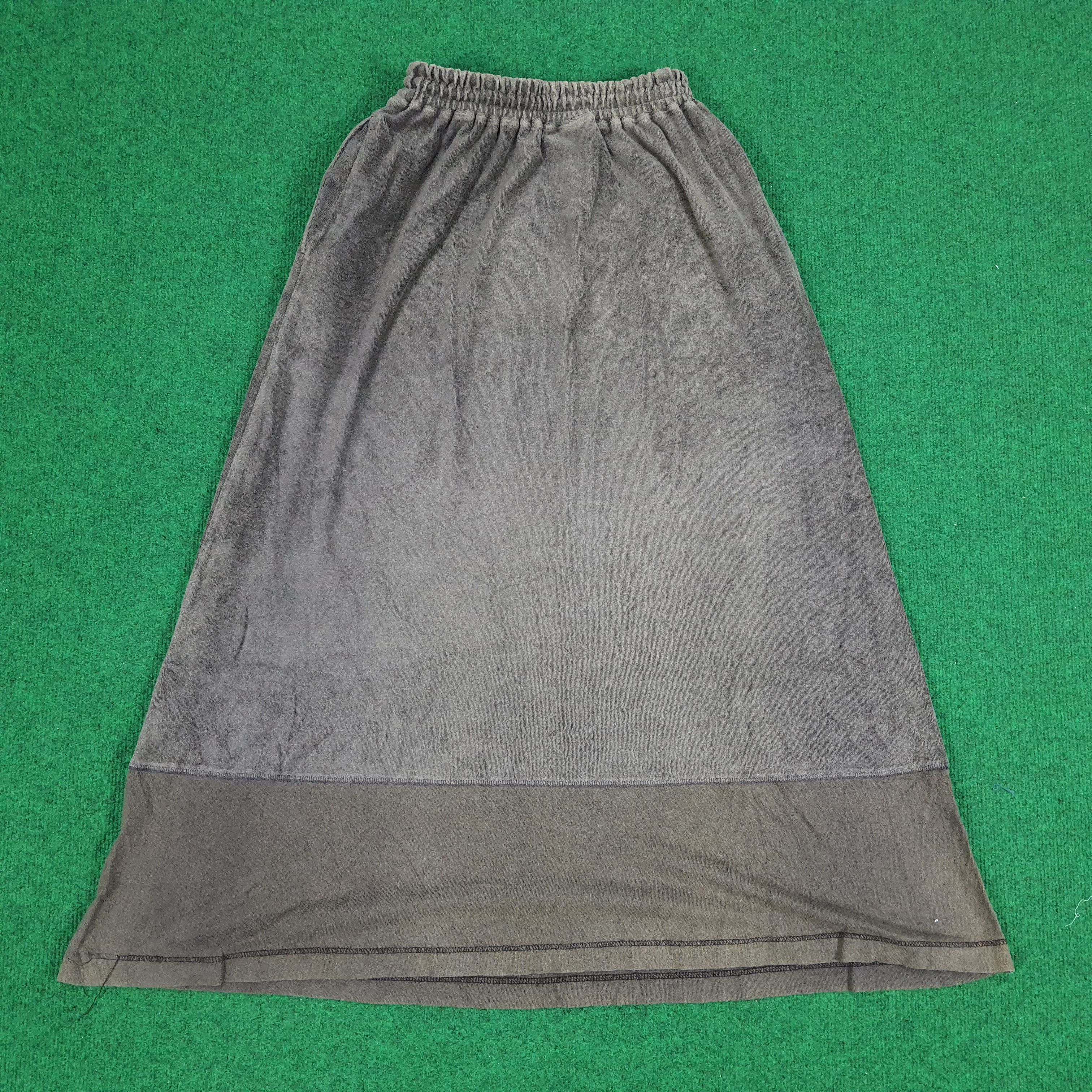 Hai Sporting Gear × Japanese Brand × Vintage Vintage Hai sporting Gear by Issey Miyake Velvet Maxi Skirts Size 28" / US 6 / IT 42 - 3 Thumbnail
