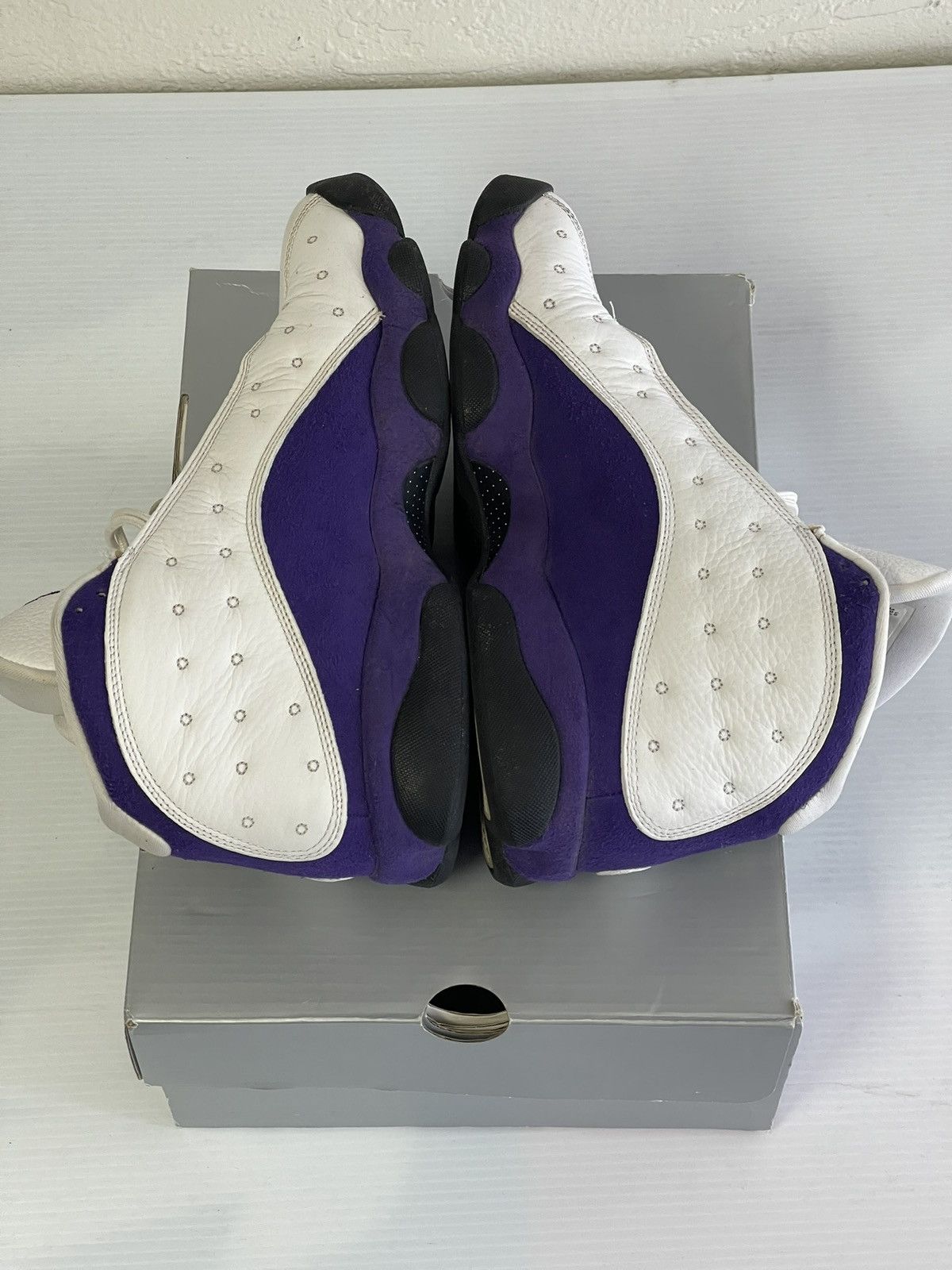 Jordan Brand Jordan 13 Retro Lakers Size US 10.5 / EU 43-44 - 2 Thumbnail