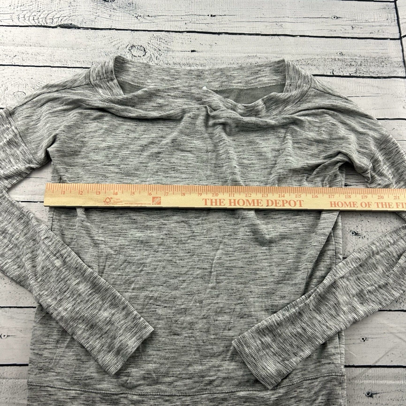 Athleta Athleta Boat Neck Long Sleeve Top Women's S Gray Super Soft Shirt Mens Womens Girls? Size S / US 4 / IT 40 - 4 Thumbnail