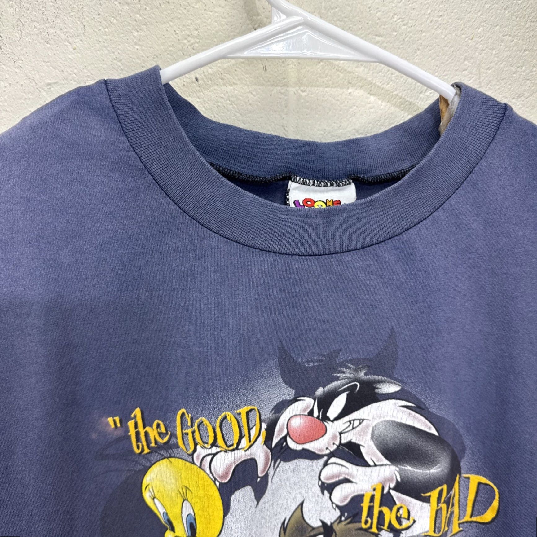Vintage VINTAGE Looney Tunes T-Shirt 90s Long Sleeve Crew Neck Blue Large Tasmanian Devil Sylvester Tweety Mens Size US L / EU 52-54 / 3 - 5 Thumbnail