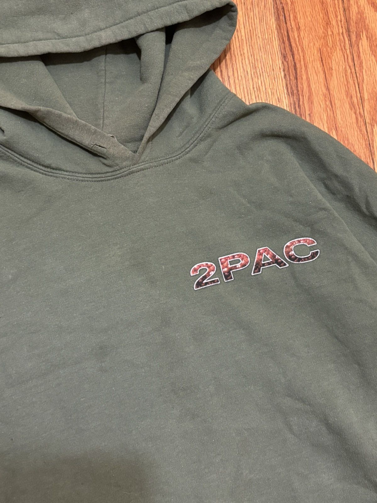Gildan 2Pac Tupac In Memory Of 1971-1996 Cropped Size US XL / EU 56 / 4 - 2 Thumbnail
