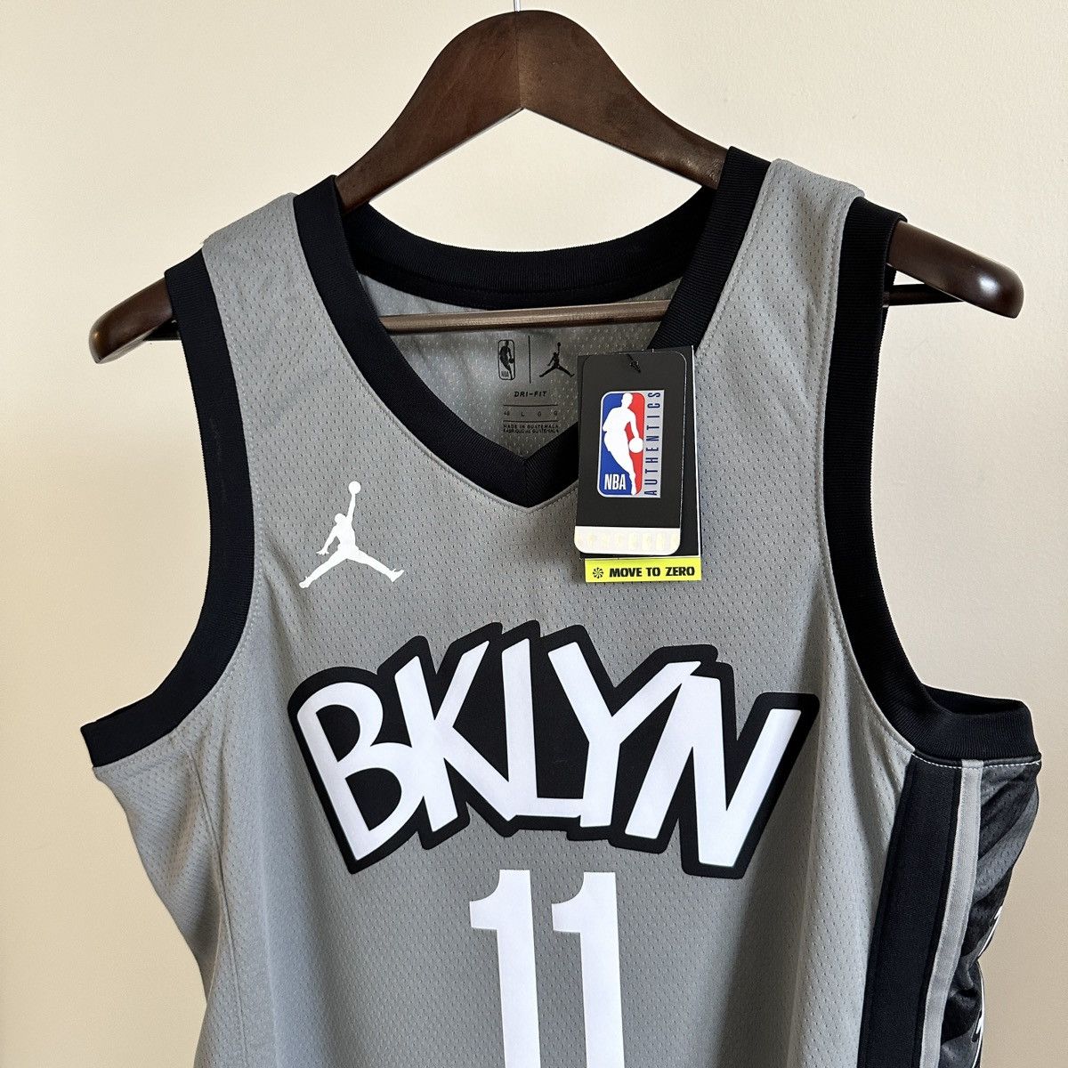 NBA × Nike Kyrie Irving Nets Nike Swingman Statement Jersey L New NBA Size US L / EU 52-54 / 3 - 4 Thumbnail