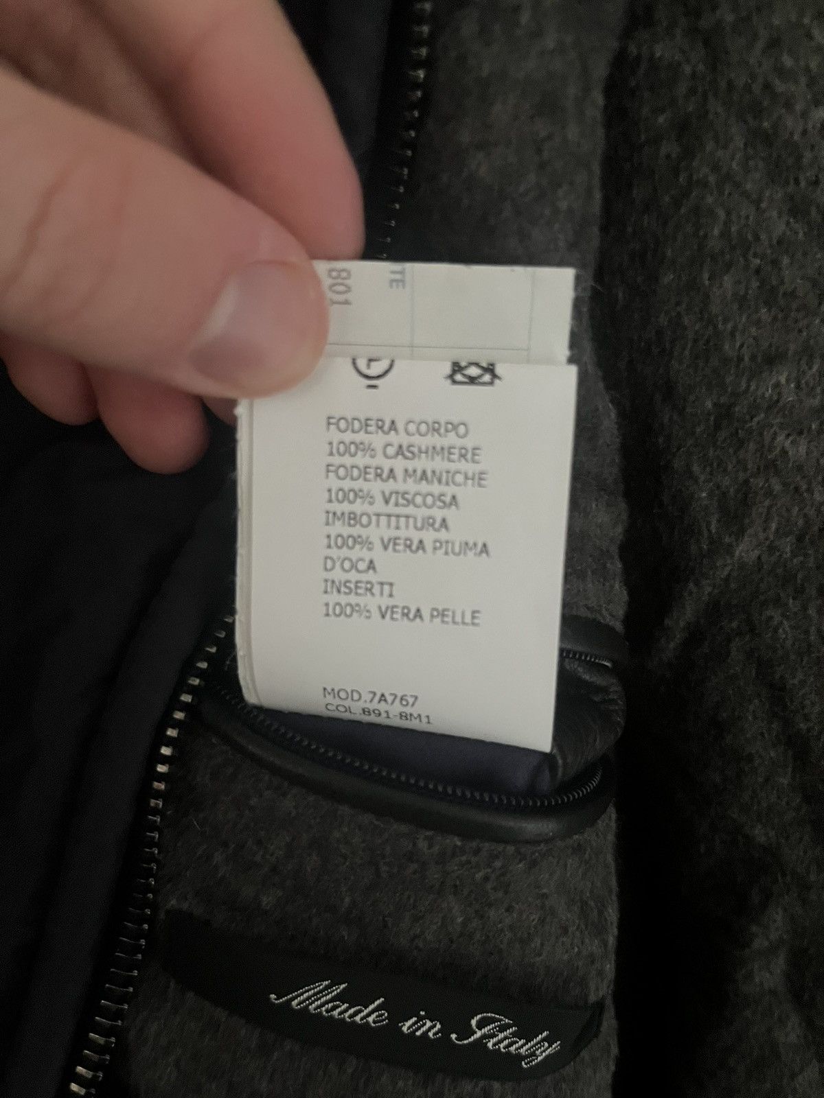 Cesare Attolini Cesare Attolini navy cashmere jacket size 50/medium Size US M / EU 48-50 / 2 - 10 Thumbnail