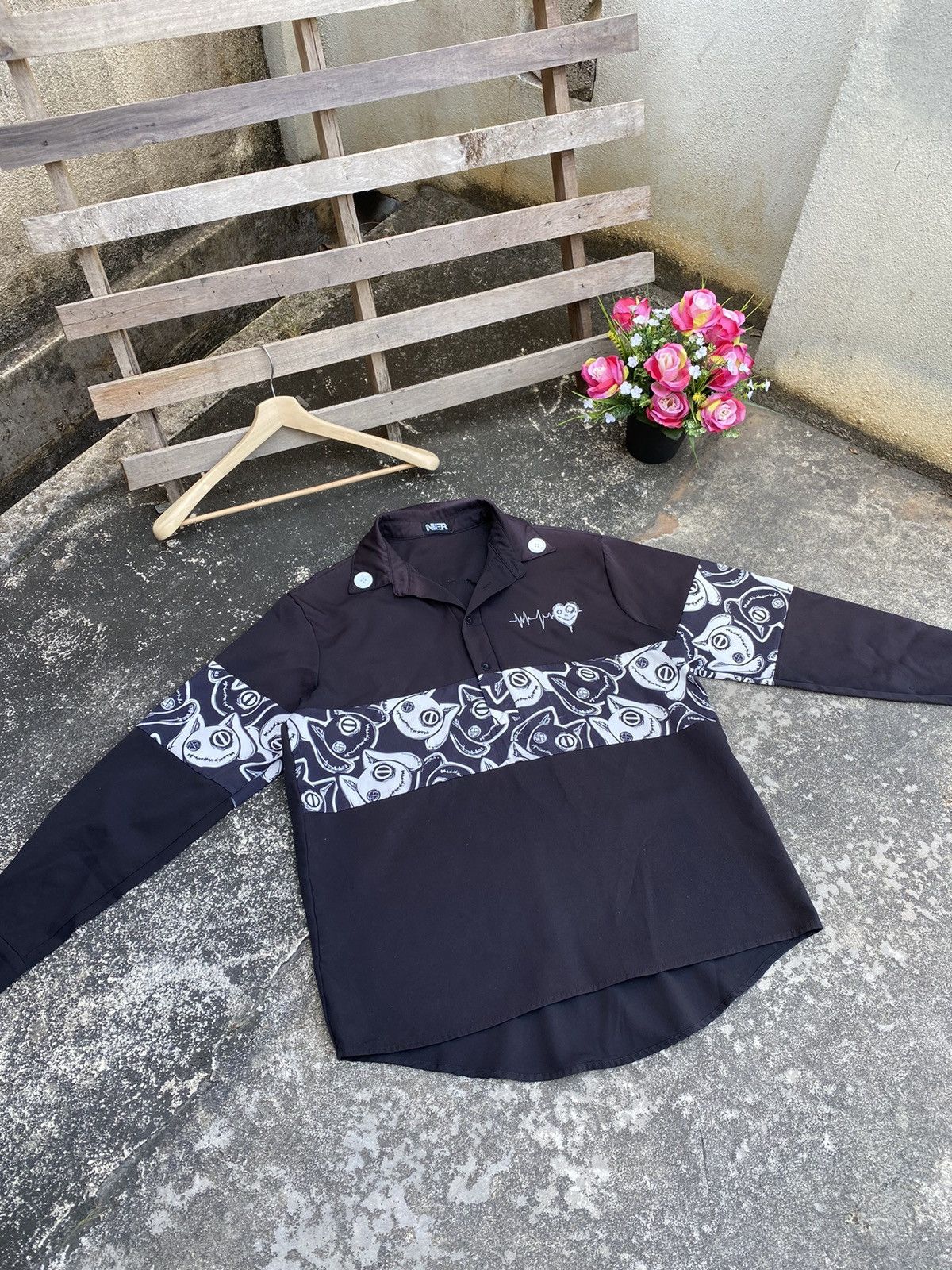Japanese Brand 🔥 Steals 🔥 Japanese Brand Nier Shirt Half Button Size US XL / EU 56 / 4 - 1 Thumbnail
