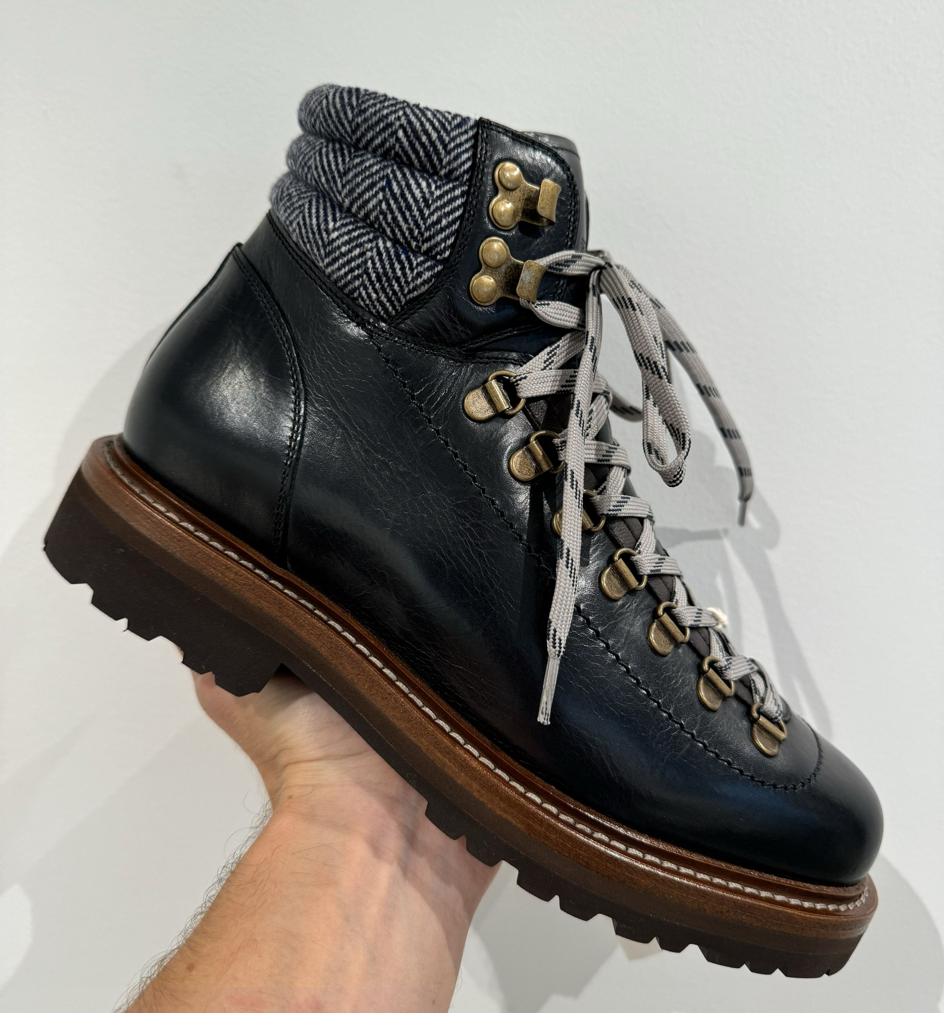 Brunello Cucinelli Mountain-Style Boots With Shearling Lining Size US 6 / EU 39 - 1 Preview