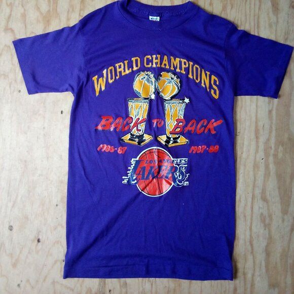 Champion × NBA × Vintage DS Vintage Champion Los Angeles Lakers B2B Champions T-Shirt Size US M / EU 48-50 / 2 - 2 Thumbnail