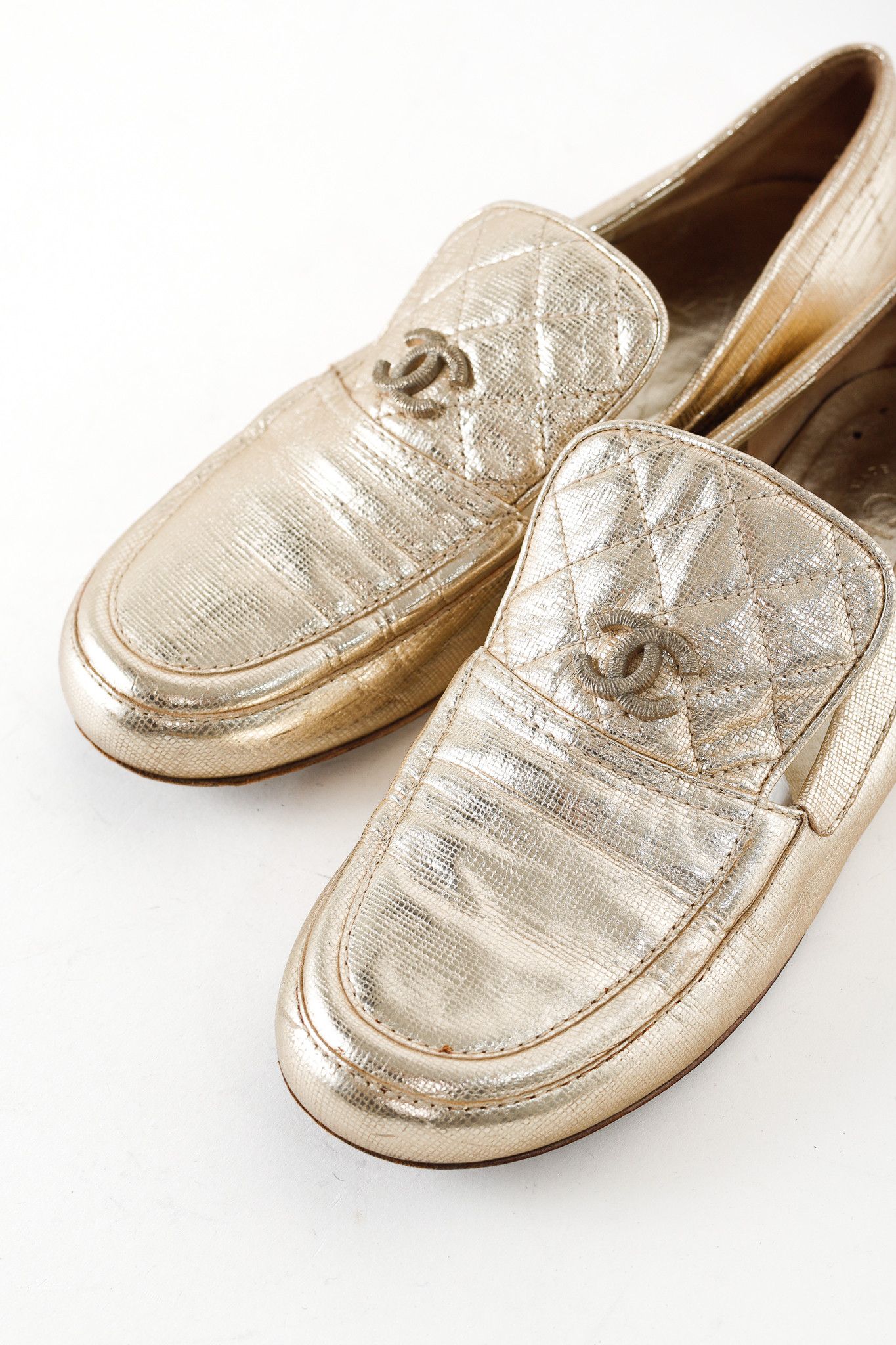 Chanel Chanel Gold CC Quilted Leather Loafers Size US 6 / IT 36 - 7 Thumbnail