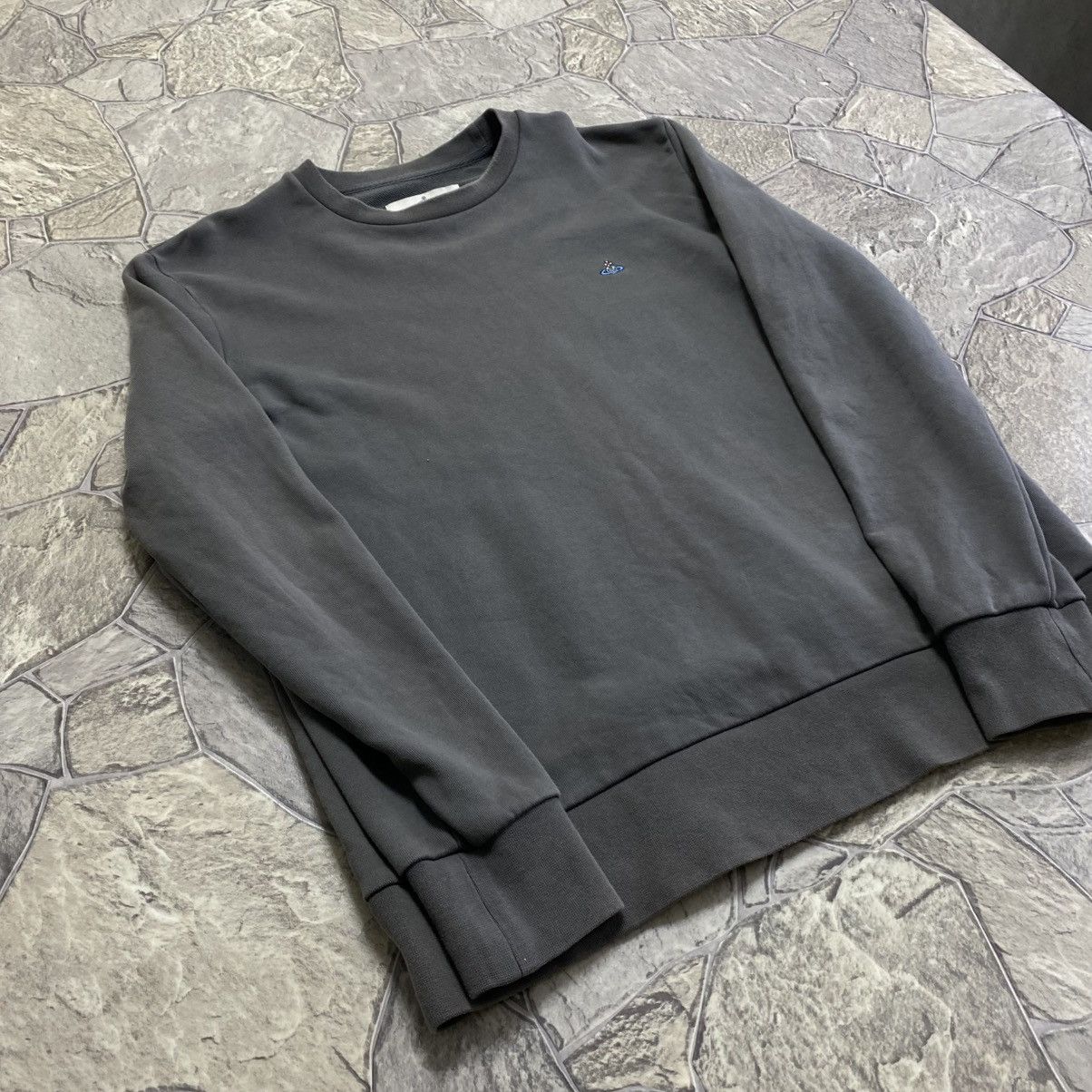 Vivienne Westwood Vivienne Westwood Orb Logo Sweatshirt Size M Size US M / EU 48-50 / 2 - 3 Thumbnail