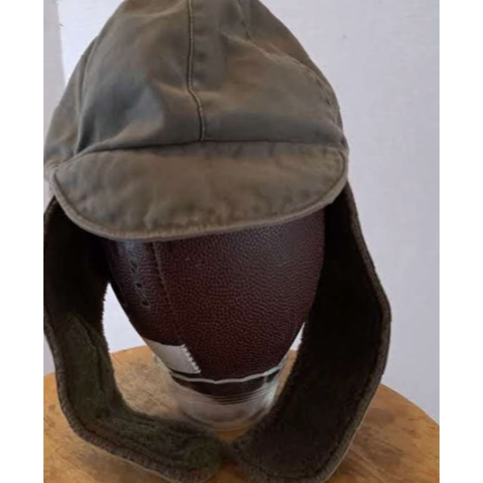 Vintage VINTAGE Albert Kempf Teunz Insulated Skull Cap with Adjustable Chin Strap Mens Winter Green Canvas Cotton Ear Flap Military 7 1/4 Medium Size ONE SIZE - 4 Thumbnail