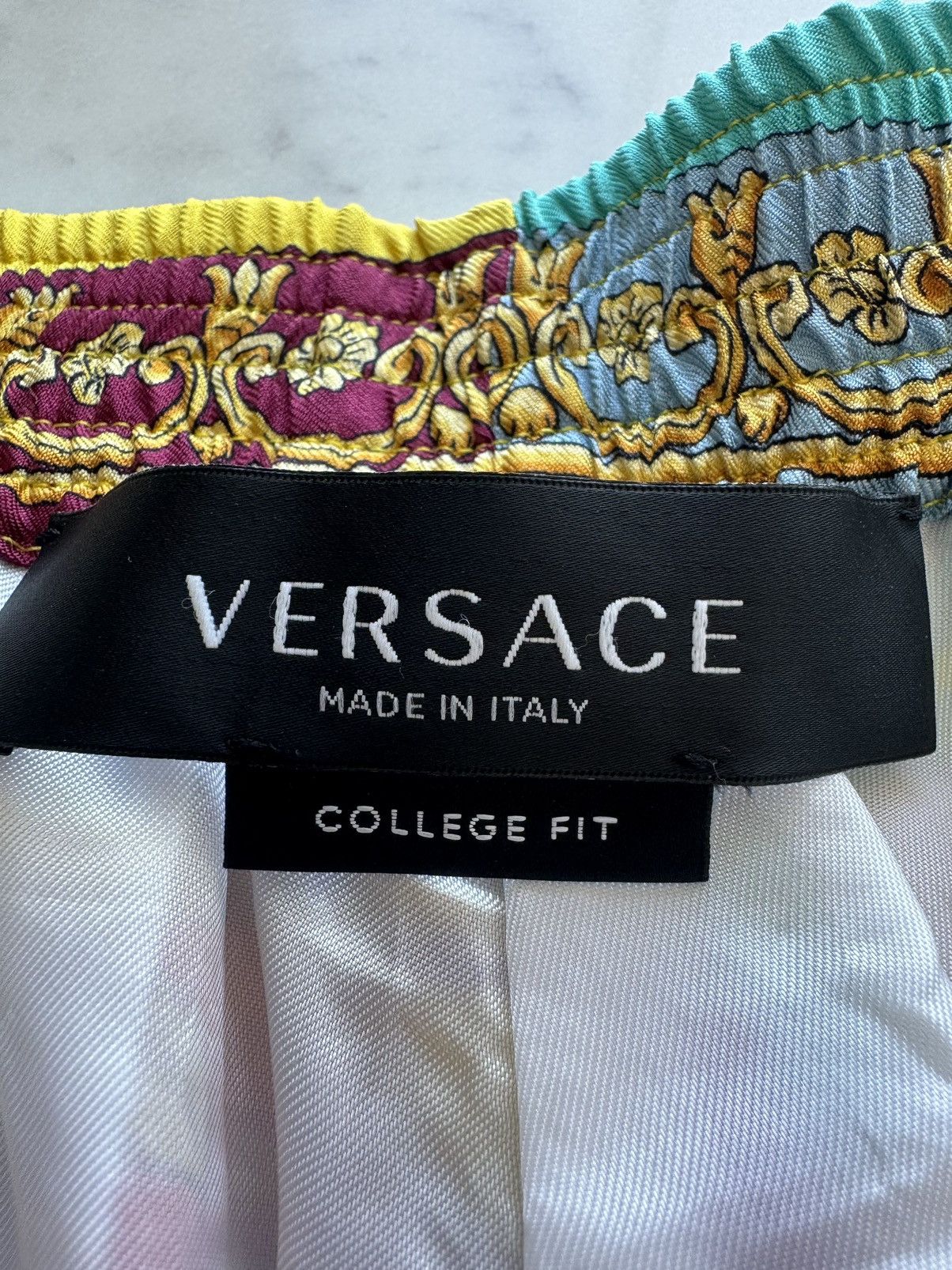Versace Versace Royal Rebellion Print Silk Bermuda Shorts $980 Size US 30 / EU 46 - 3 Thumbnail
