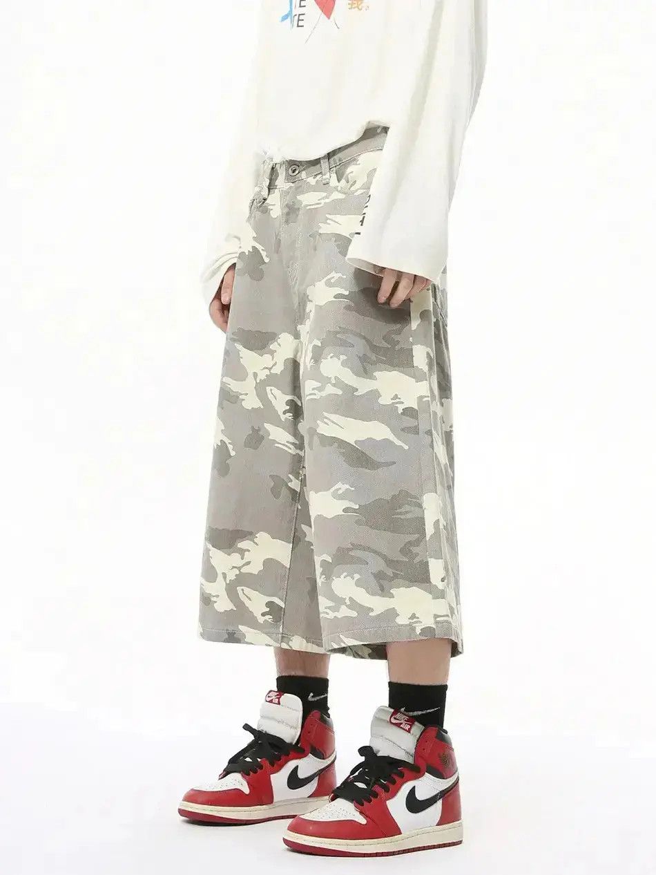 Japanese Brand Retro high street camouflage denim shorts Size US 32 / EU 48 - 1 Thumbnail