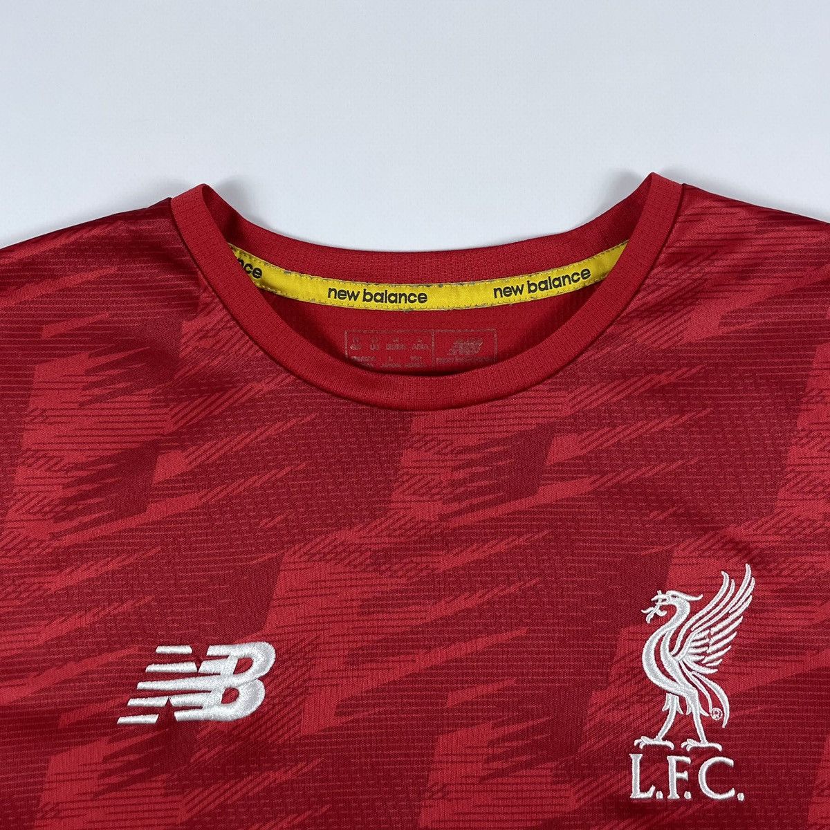 New Balance New Balance Liverpool 2019-2020 Away Soccer Jersey Size US M / EU 48-50 / 2 - 4 Thumbnail