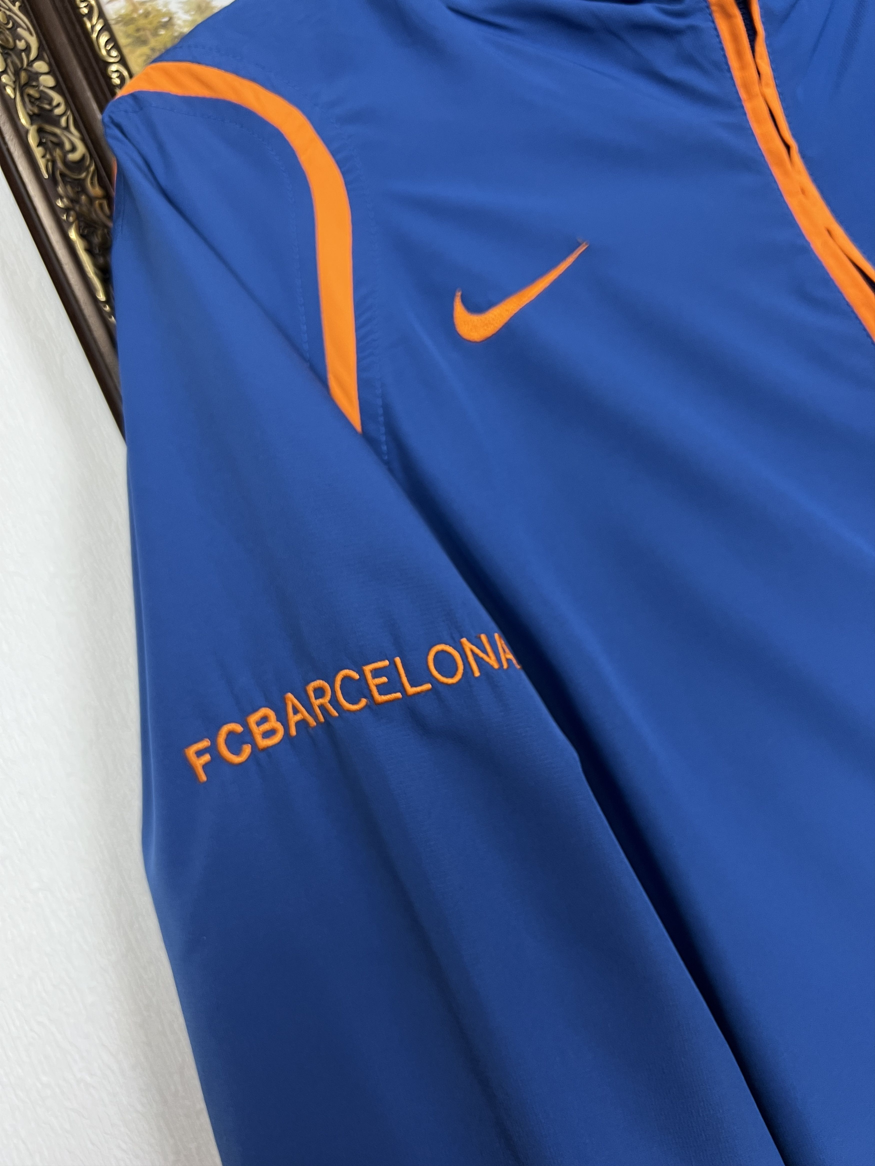 Nike Vintage Nike Barcelona Football Jacket Soccer Track Top Blue Size US L / EU 52-54 / 3 - 4 Thumbnail