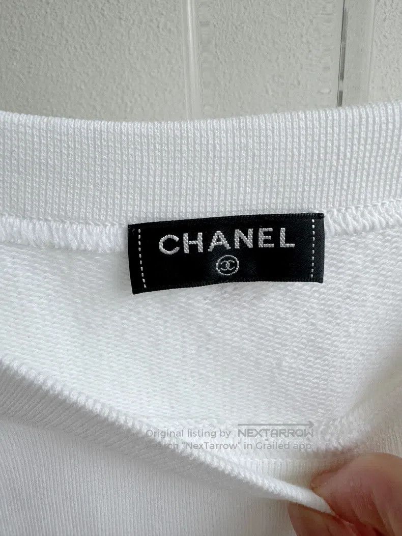 Chanel Chanel Greek Laurel Double C Short-sleeved T-shirt Size XS / US 0-2 / IT 36-38 - 5 Thumbnail