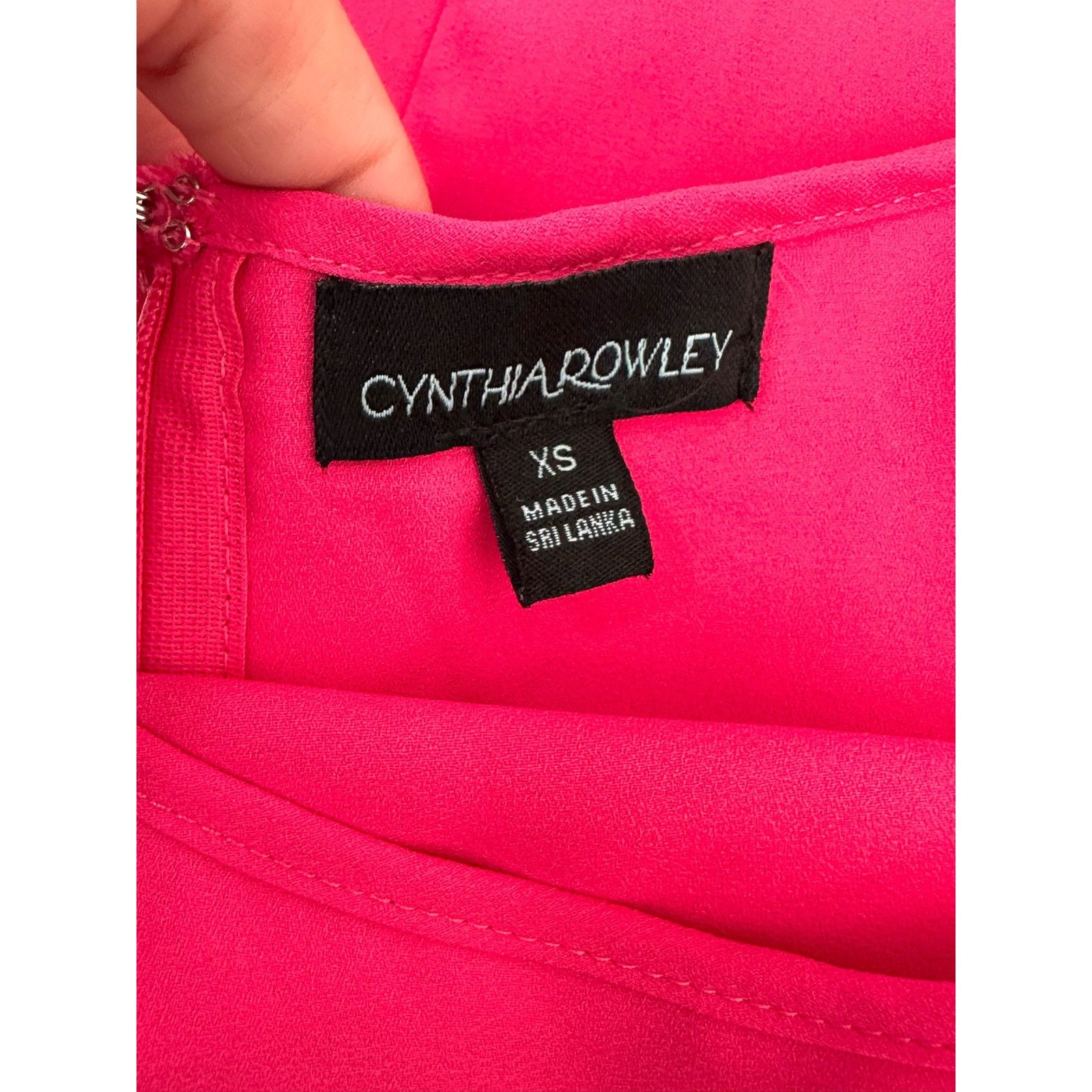 Cynthia Rowley Cynthia Rowley Barbie pink layered sleeveless blouse size XS Size XS / US 0-2 / IT 36-38 - 4 Thumbnail