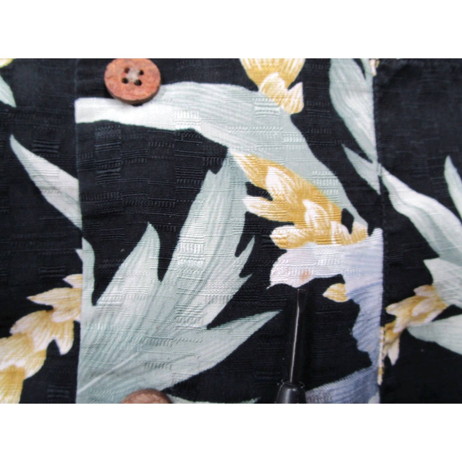 Tommy Bahama VINTAGE Tommy Bahama Shirt Mens M Black Silk Hibiscus Hawaiian Button-Up Short Sleeve Size US M / EU 48-50 / 2 - 4 Thumbnail