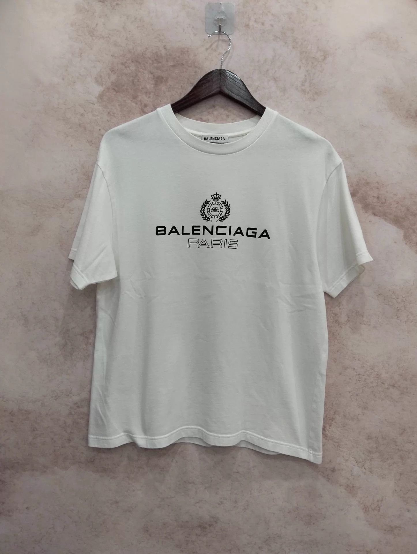 Balenciaga Balenciaga White Crew Neck Short Sleeve T-Shirt XS Size XS / US 0-2 / IT 36-38 - 1 Thumbnail