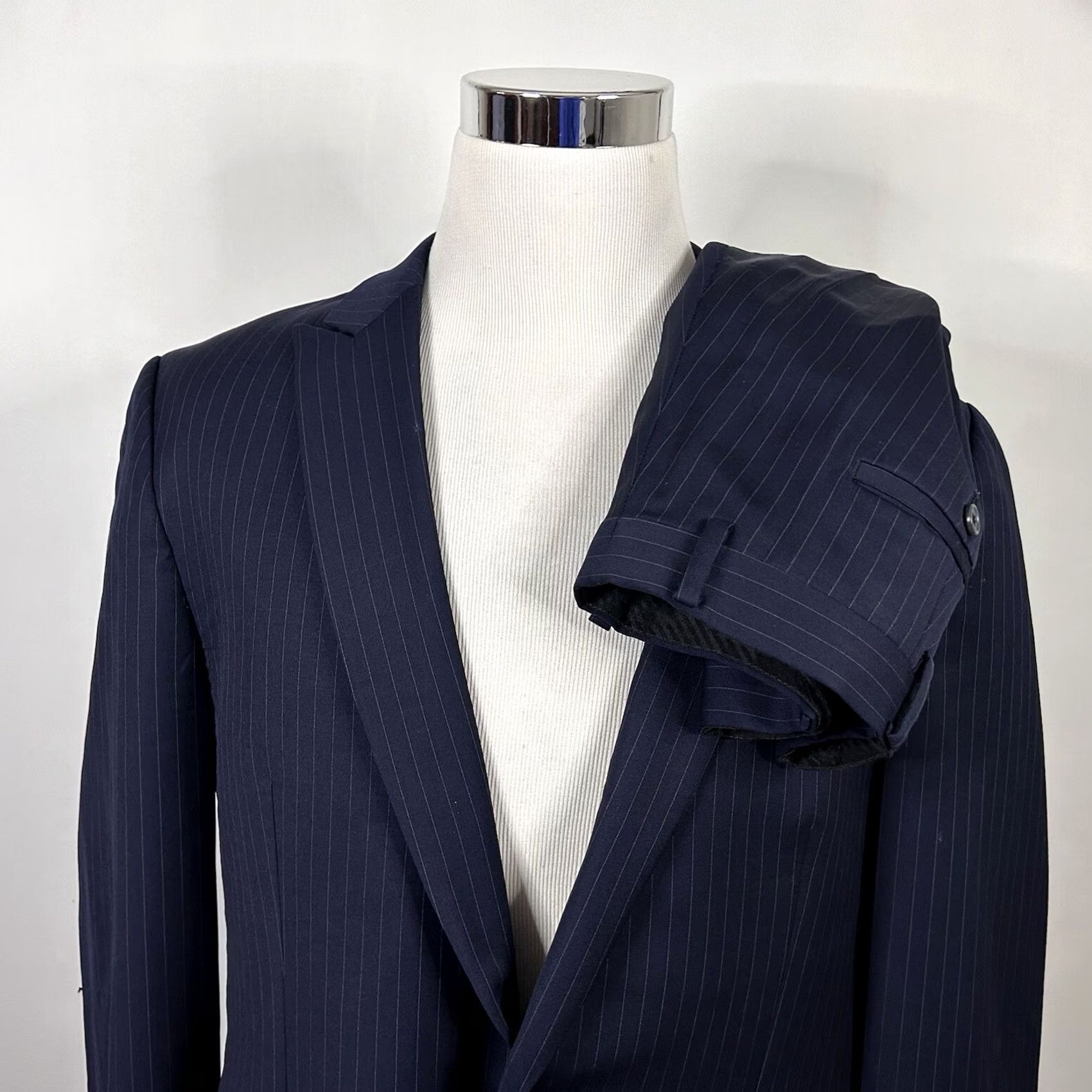 Michael Kors Michael Kors 44L Suit 36x30 Flat Front Navy Pinstriped Wool Two Button Vented Mens Regular 2 Piece Wool Suit Blue Pinstriped Navy 44L Mens Suit Size 44R - 2 Thumbnail