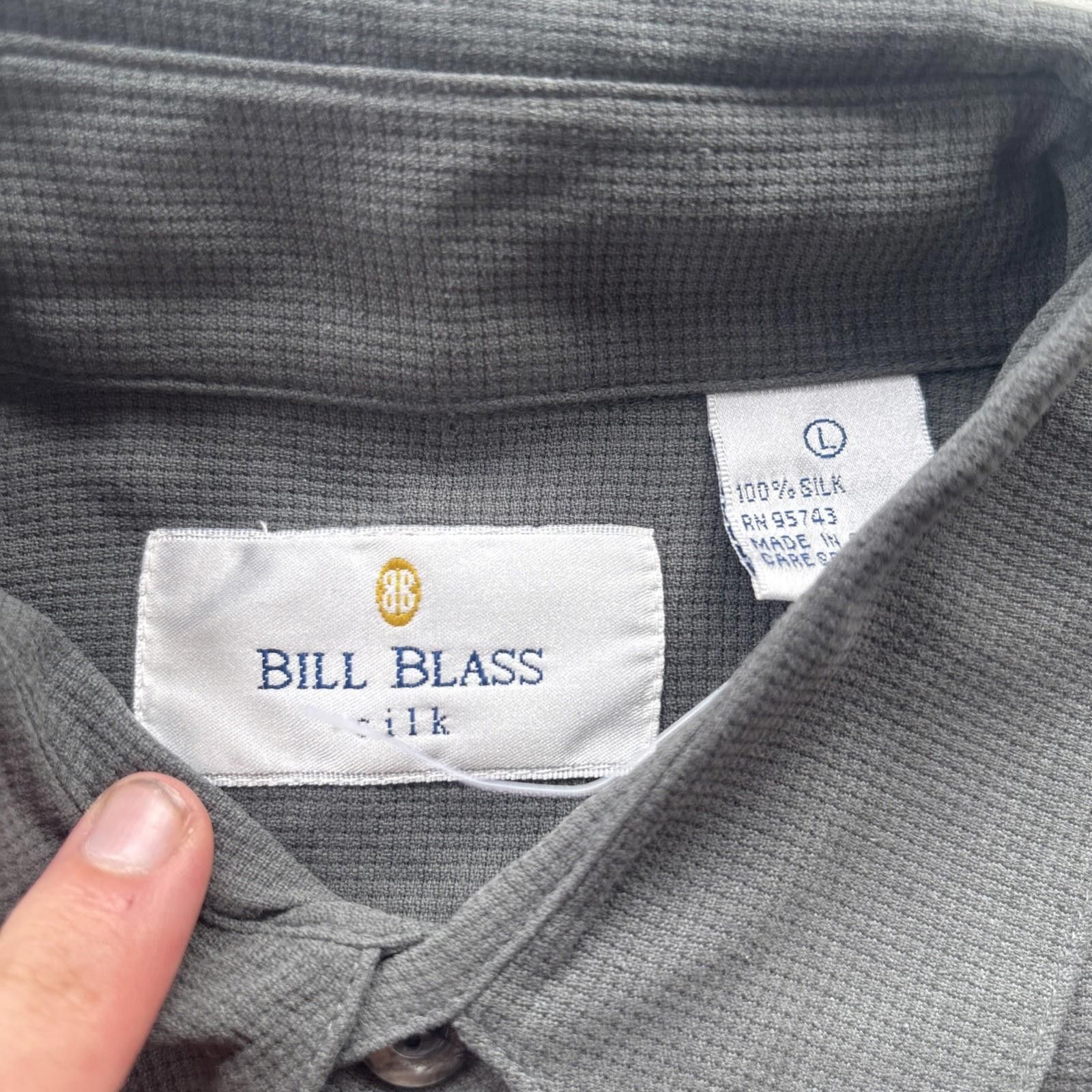Bill Blass Bill Bass NEW NWOT Silk Shirt Men's L Green Button Down VTG Size US L / EU 52-54 / 3 - 2 Thumbnail