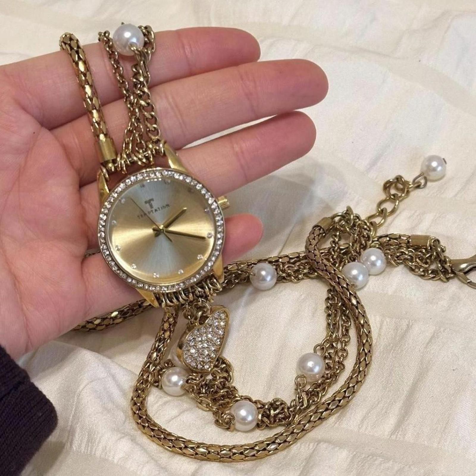 Other Unique pearl and rhinestone boho whimsy gold jewelery watch Size ONE SIZE - 2 Thumbnail