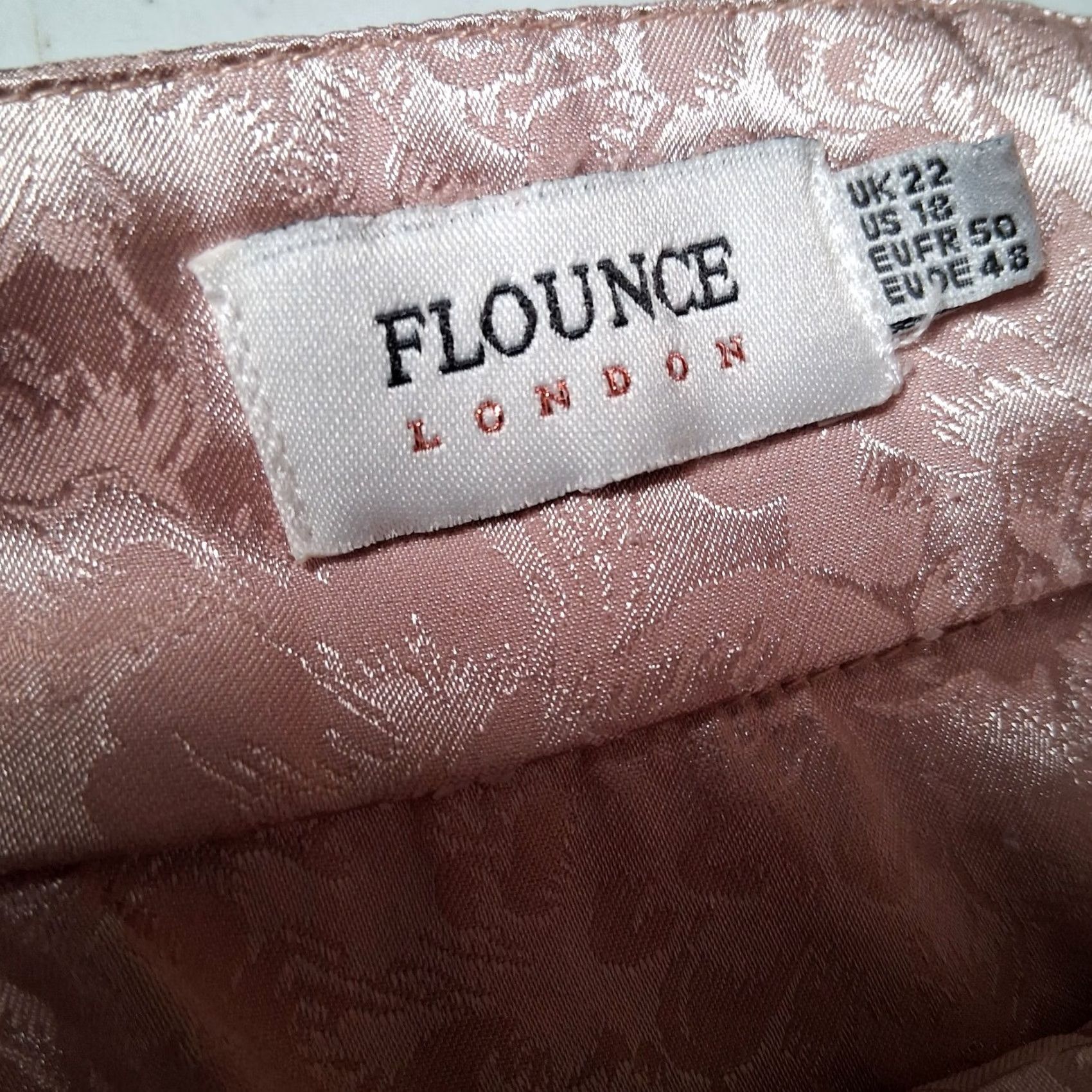 Vintage VINTAGE Flounce London Skirt Wrap Long Satin Pink Peony 18 Women's Boho Cottagecore Floral Tie Adjustable Waist Size 40" / US 18 - 3 Thumbnail
