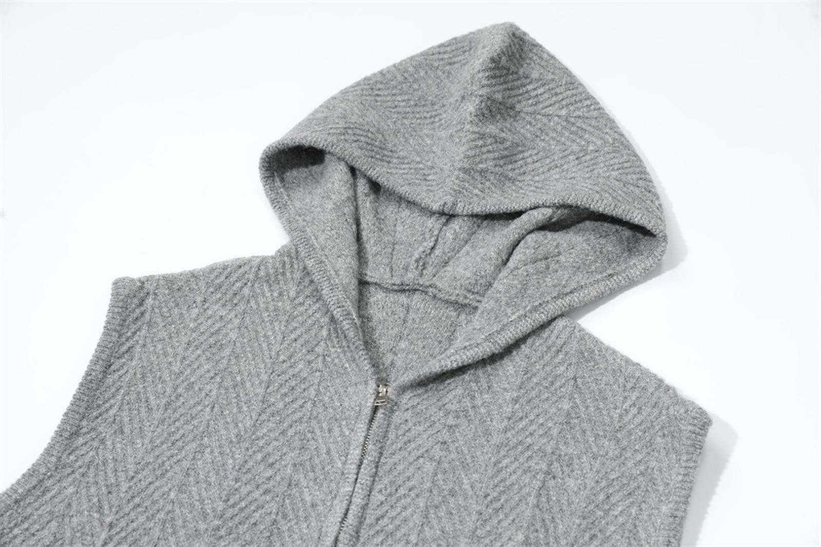 Vintage Stylish Gray Hooded Vest - Cozy Knit Design Size US M / EU 48-50 / 2 - 3 Thumbnail